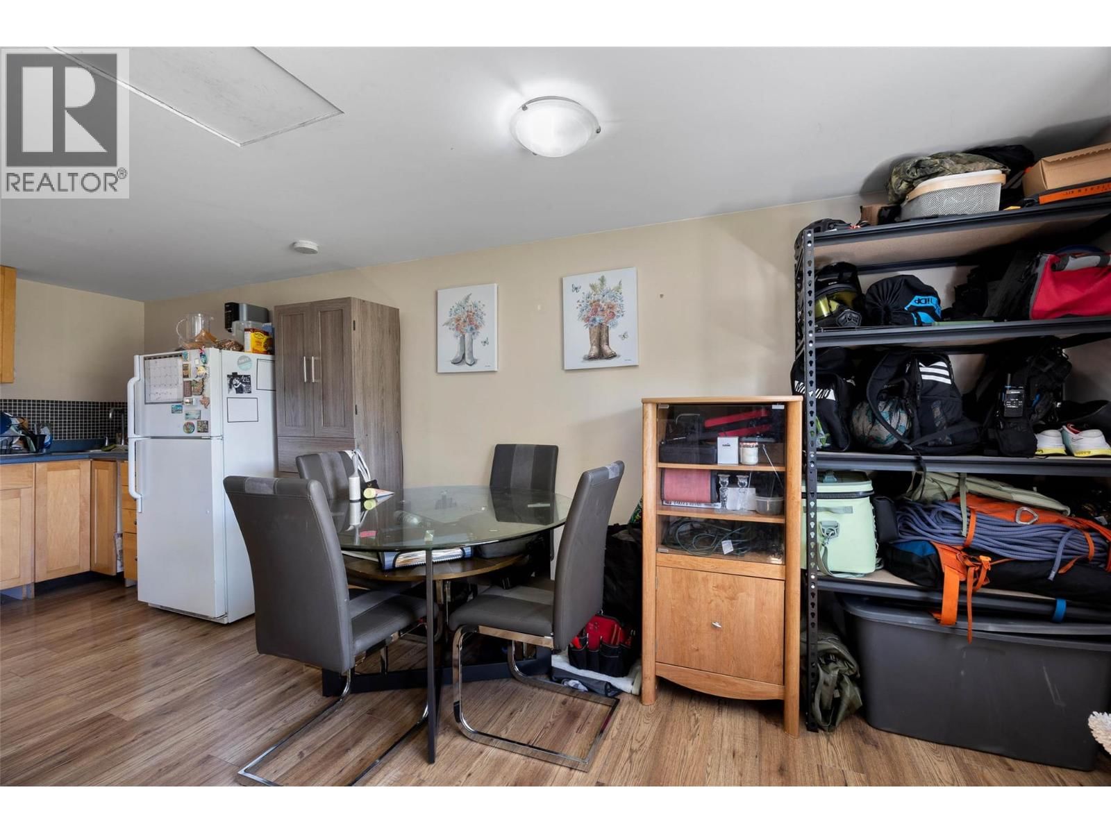 1825 PARKCREST AVENUE Image 24