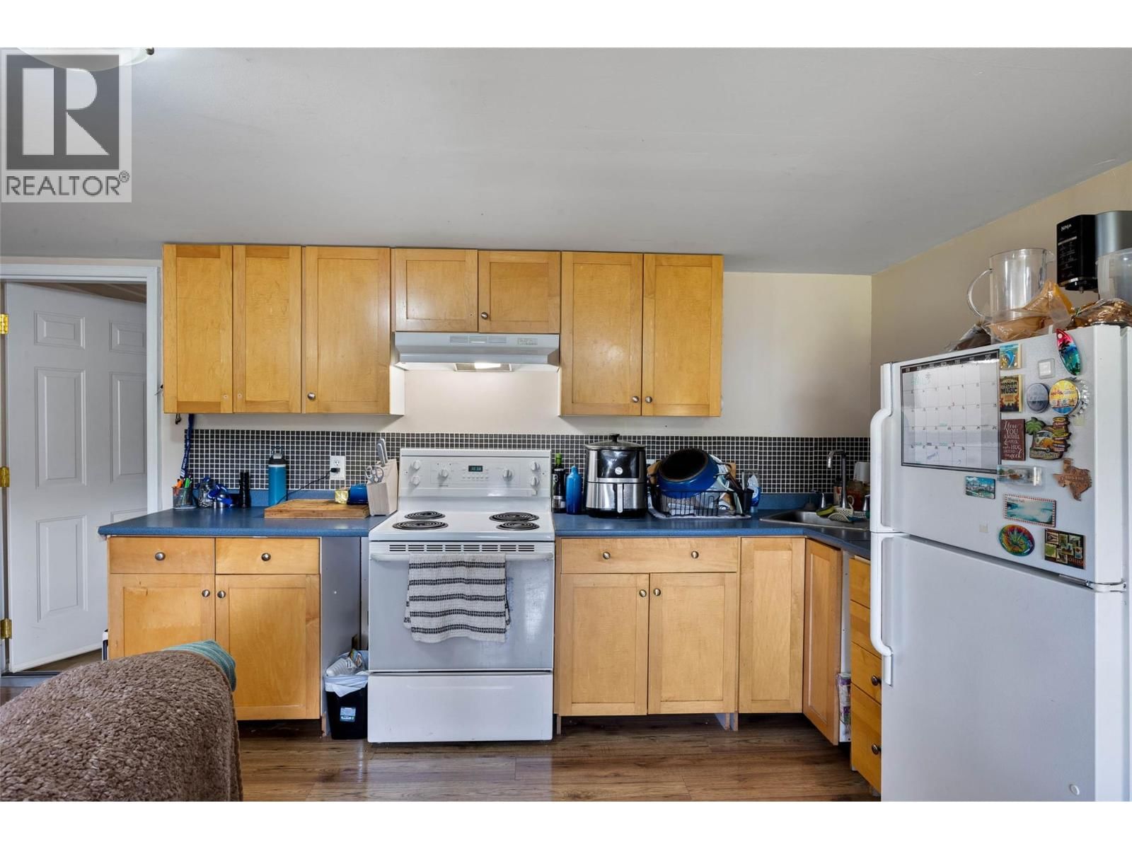 1825 PARKCREST AVENUE Image 26