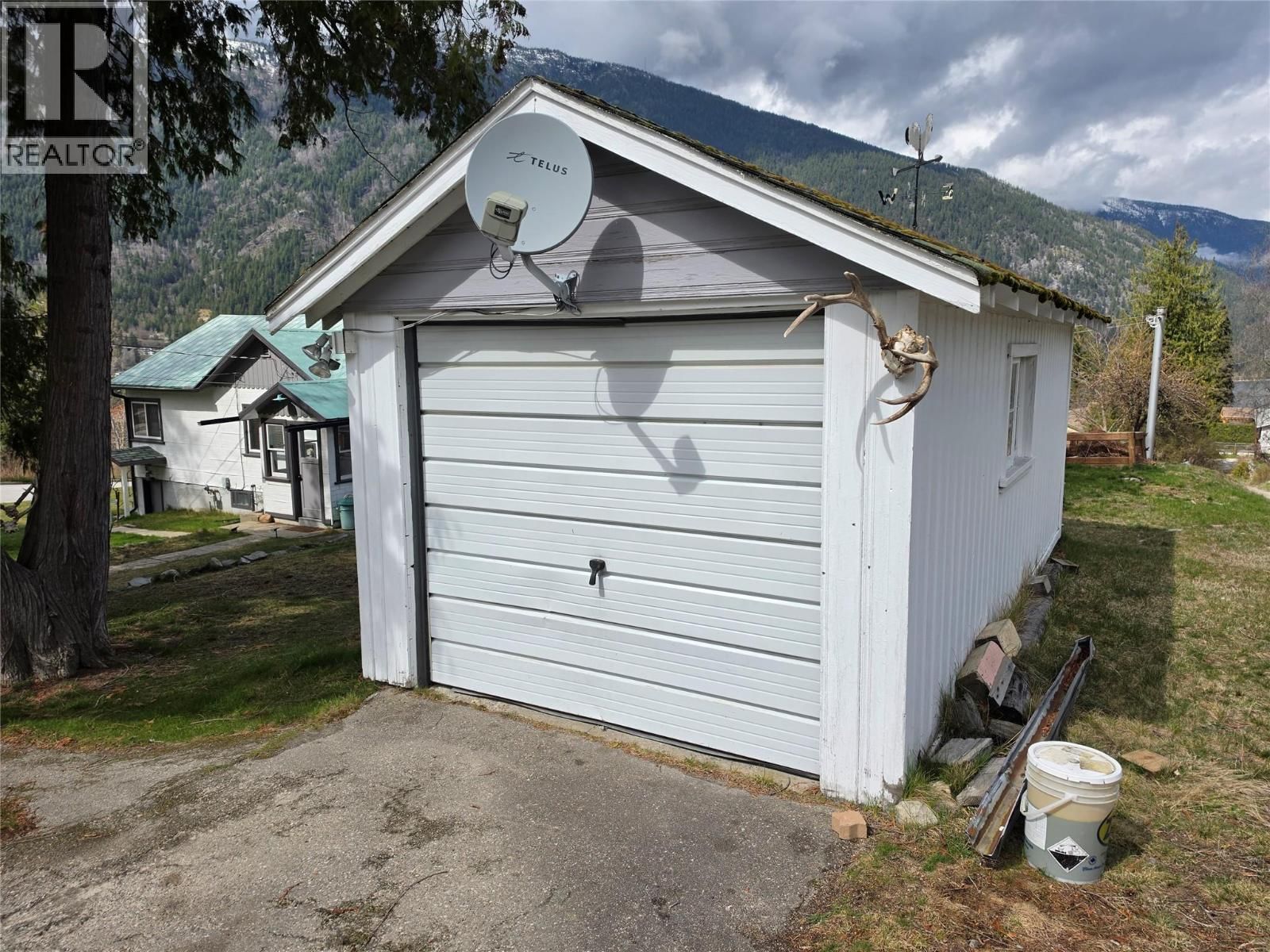 804 EIGHTH STREET Image 17