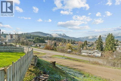 1321 10 Avenue Northeast | Salmon Arm British Columbia | Slide Image Seventy-five