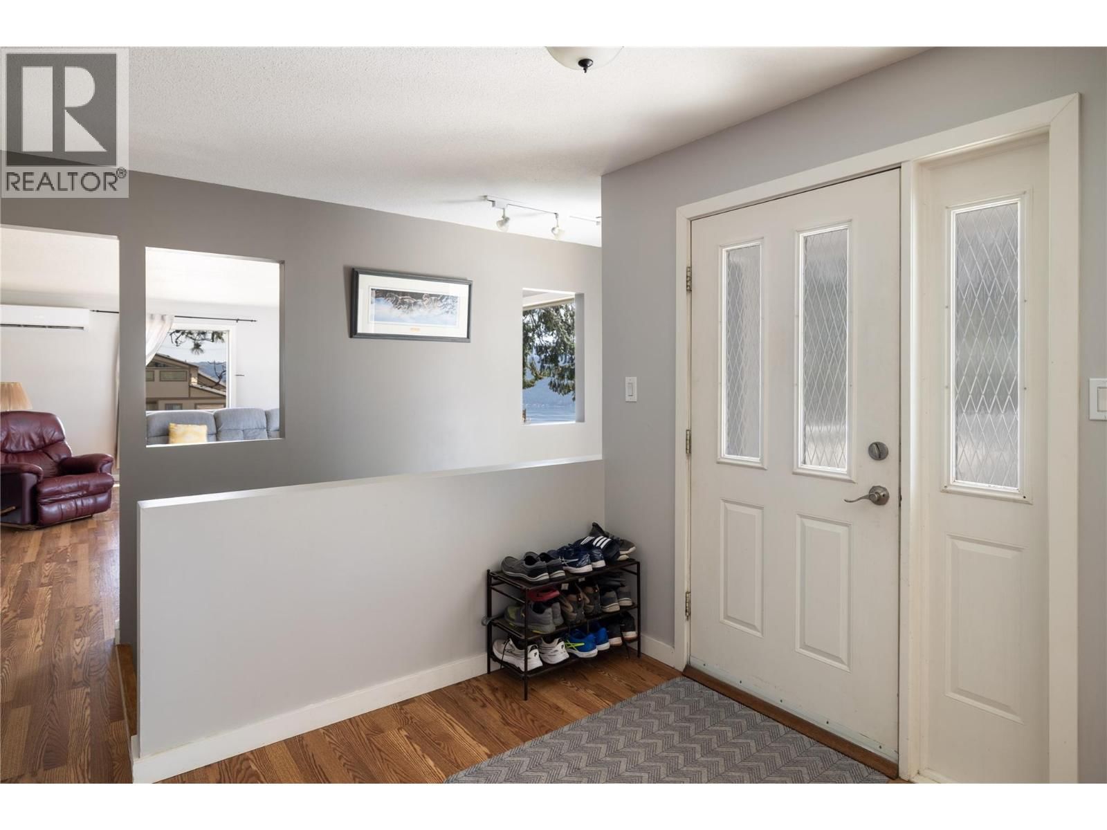 107 CROWN CRESCENT Image 18