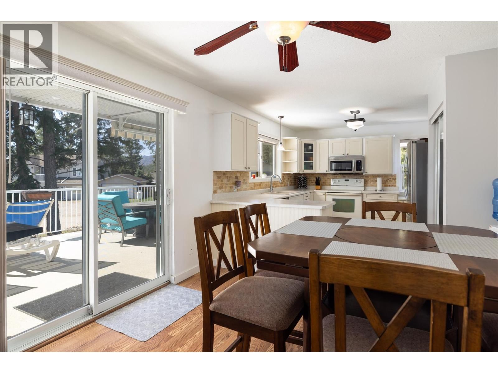 107 CROWN CRESCENT Image 19