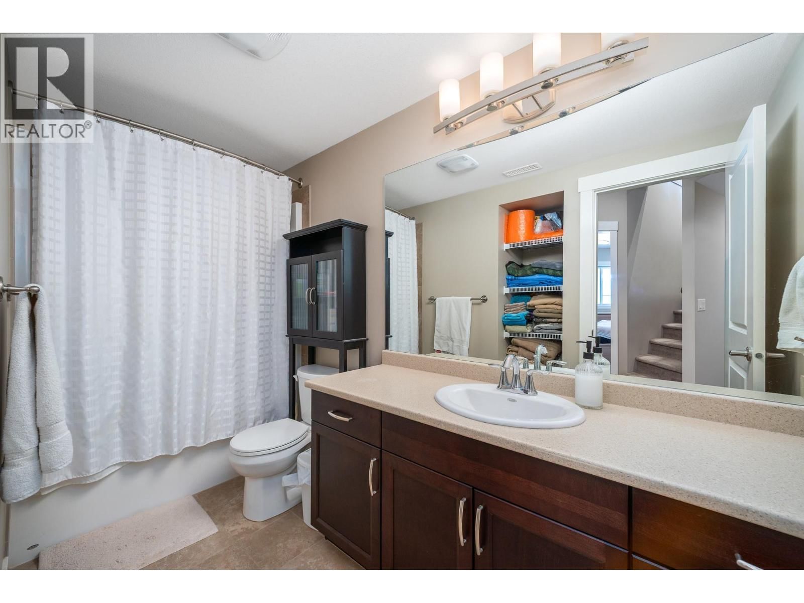 1915 ROSEALEE LANE Image 46