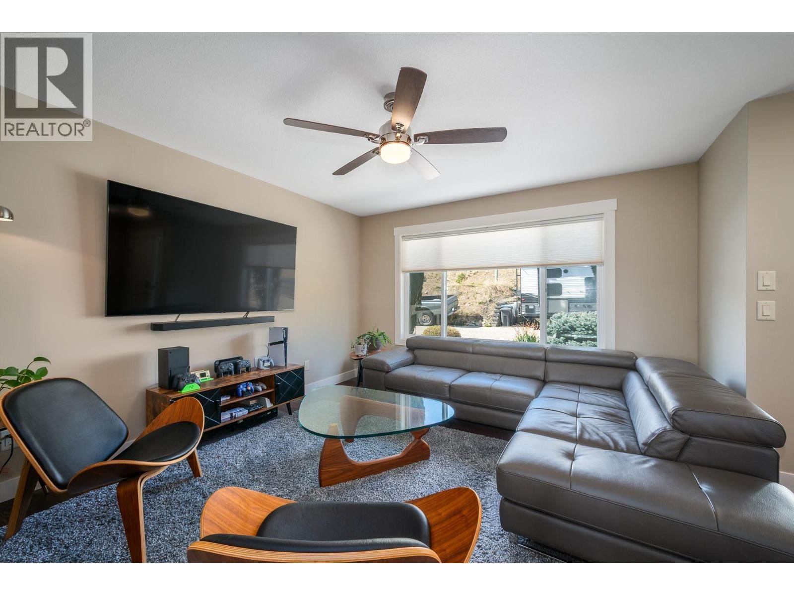 1915 ROSEALEE LANE Image 5