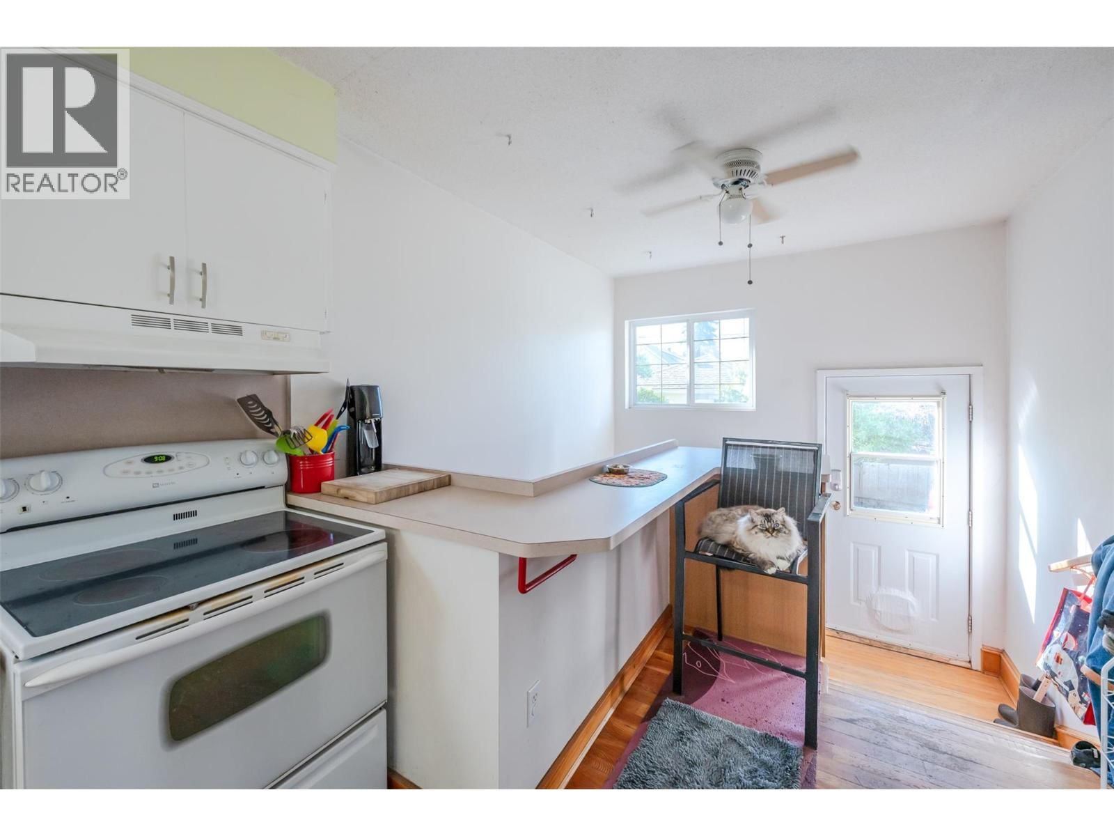 424 PENTICTON AVENUE Image 14