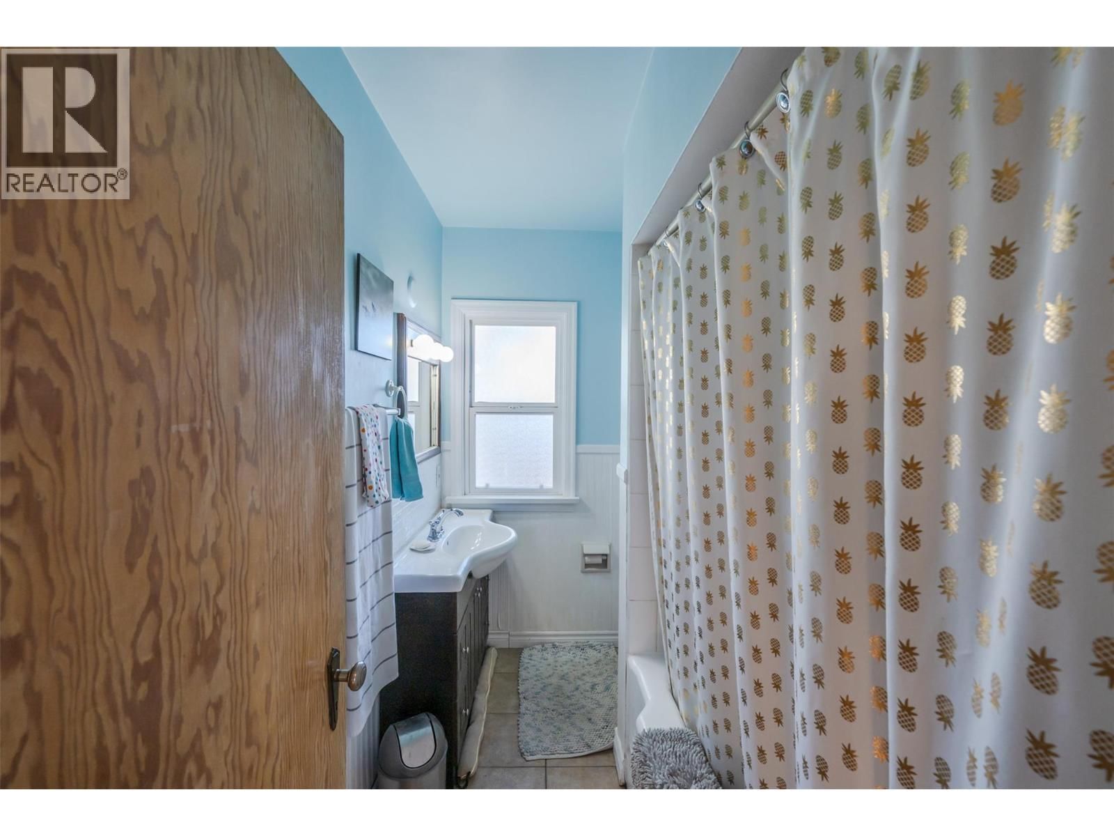 424 PENTICTON AVENUE Image 15