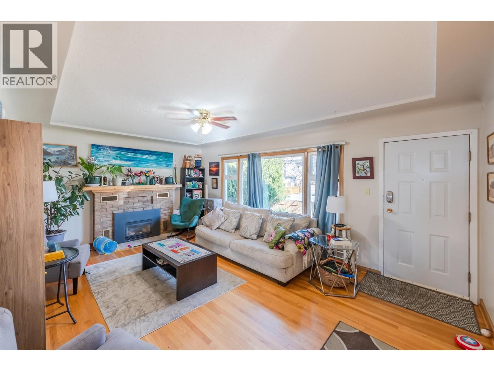 424 PENTICTON AVENUE Image 2