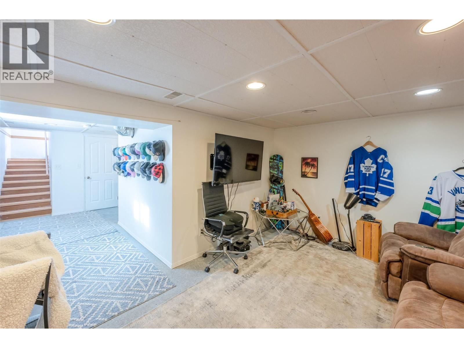 424 PENTICTON AVENUE Image 24