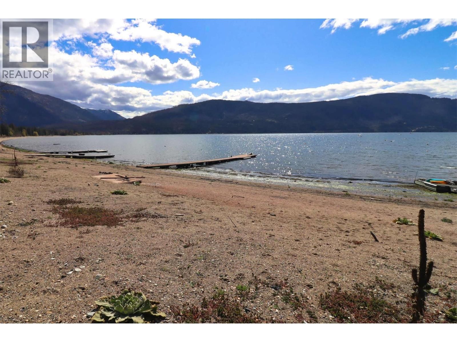 1497 LITTLE SHUSWAP LAKE ROAD Image 18