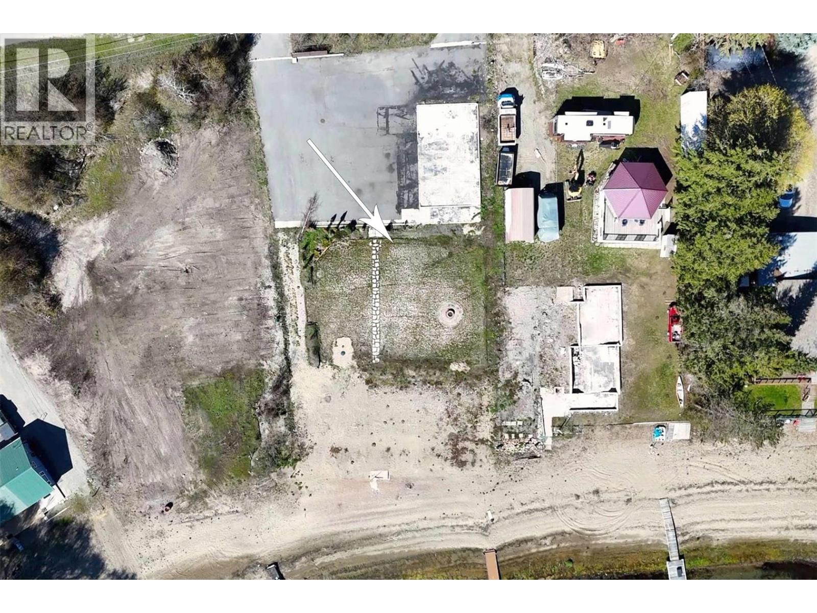 1497 LITTLE SHUSWAP LAKE ROAD Image 2