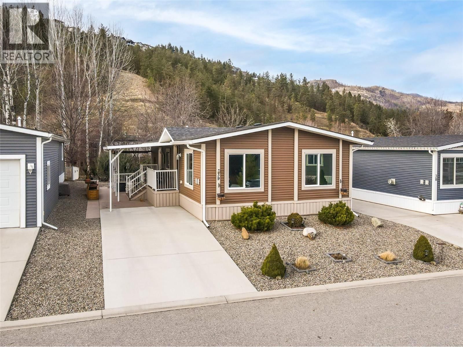 39 - 1835 NANCEE WAY COURT Image 2