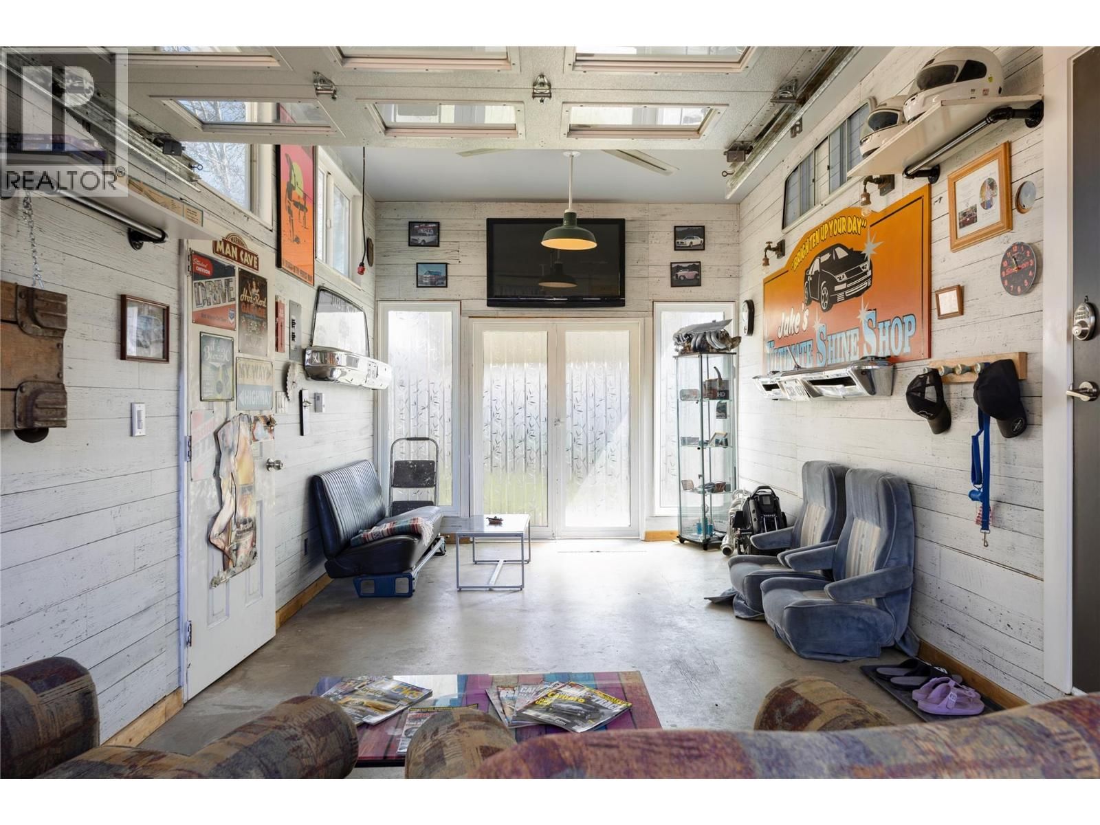 4171 LAKESHORE ROAD Image 8