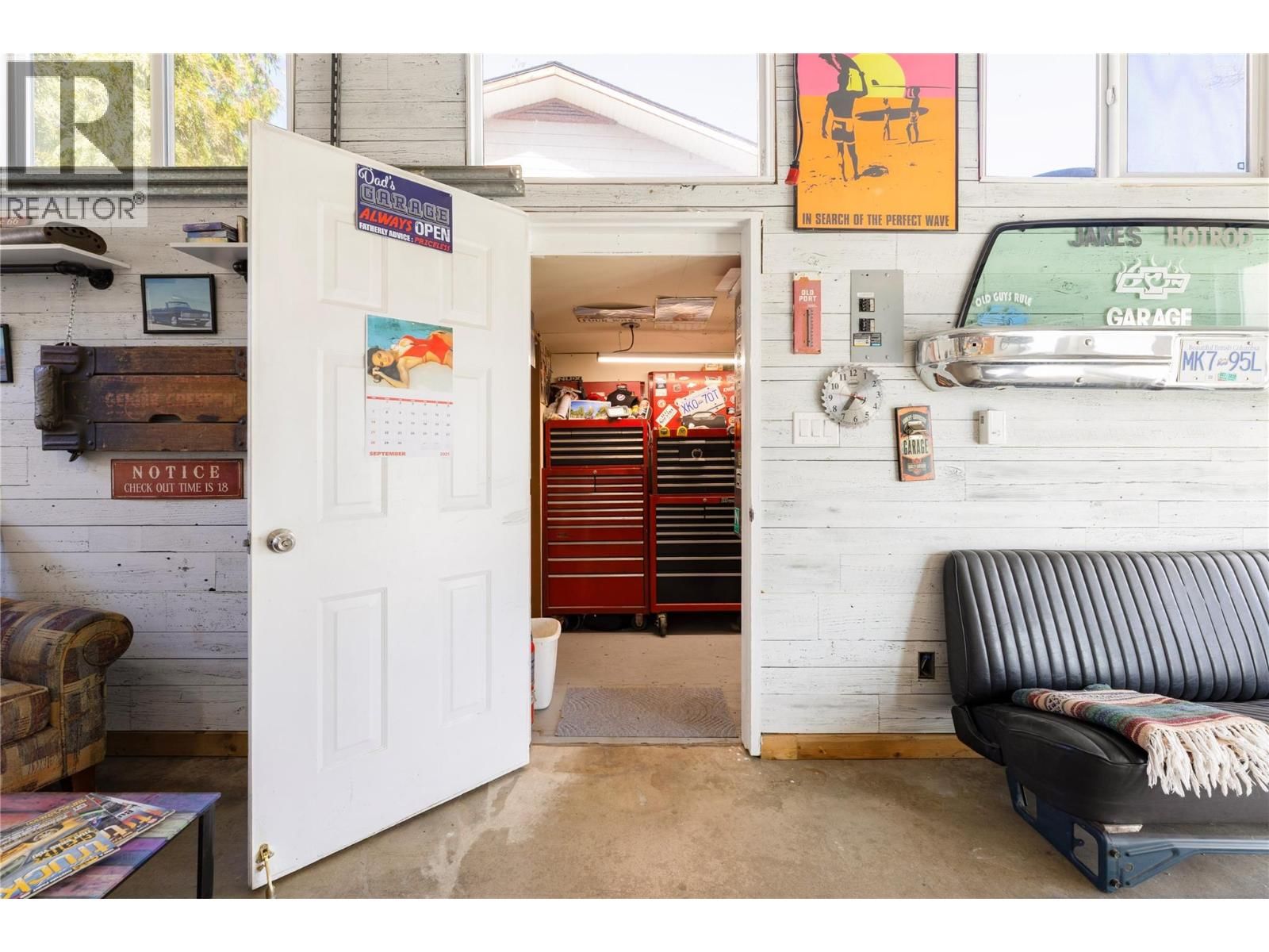 4171 LAKESHORE ROAD Image 9