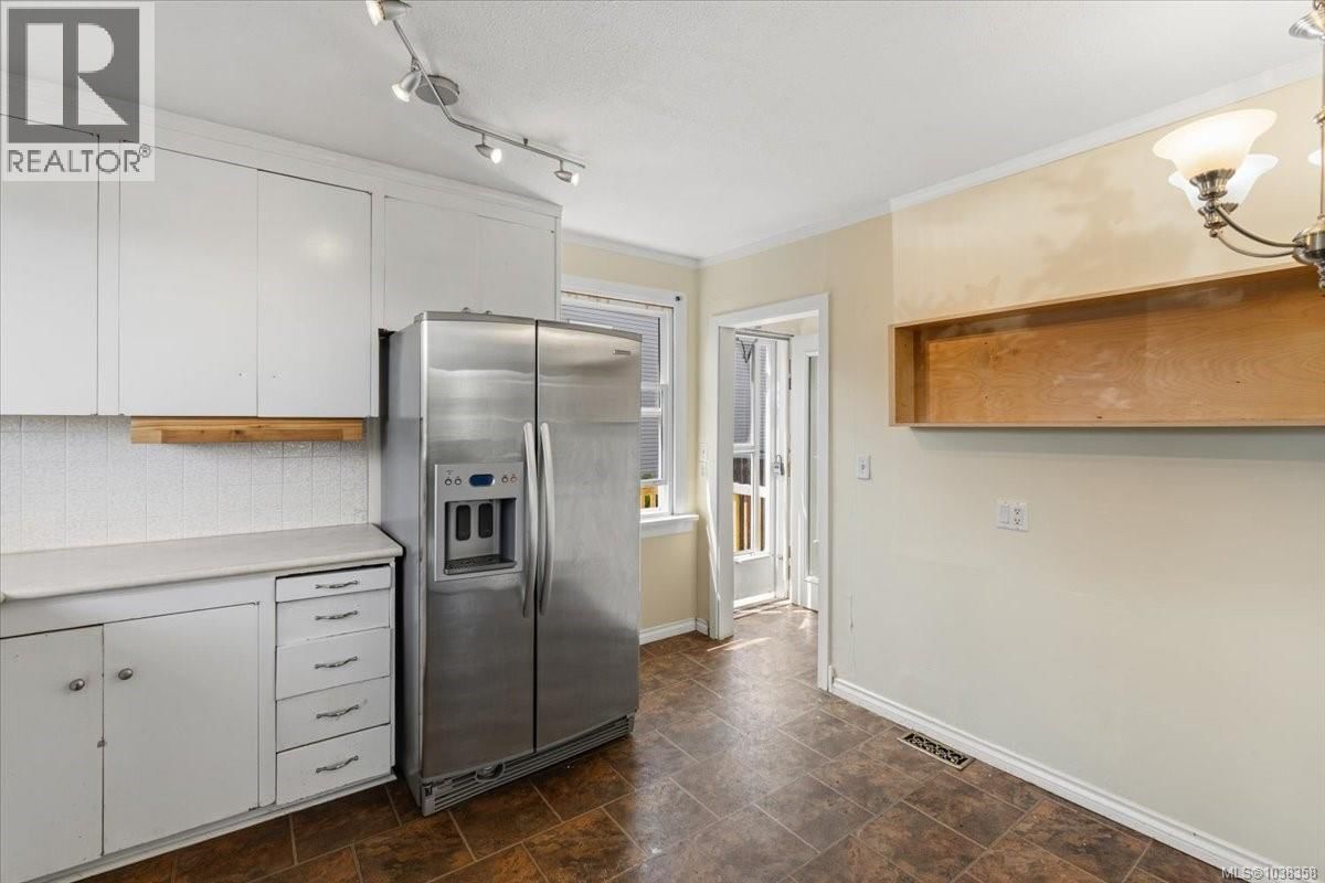 1032 Moyse Crescent property photo