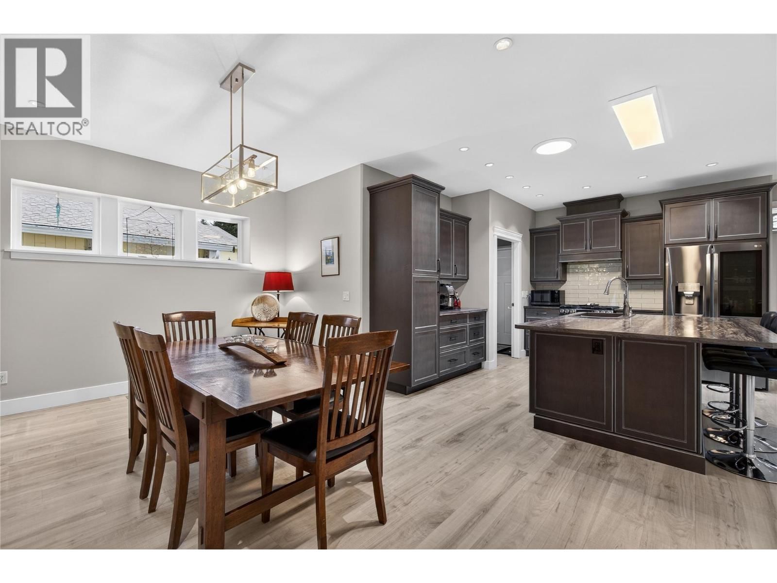 339 HUMMINGBIRD AVENUE Image 18