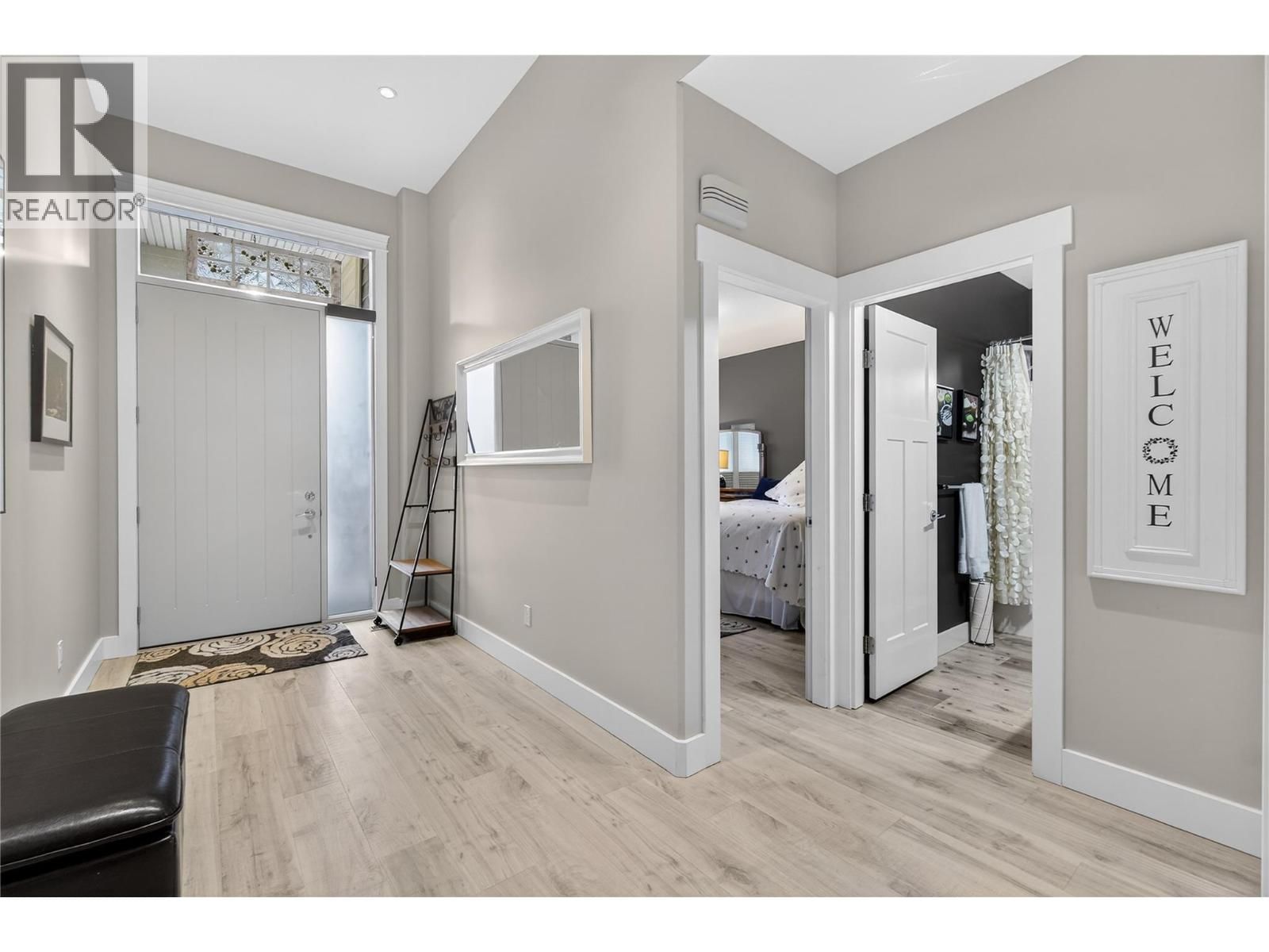 339 HUMMINGBIRD AVENUE Image 43