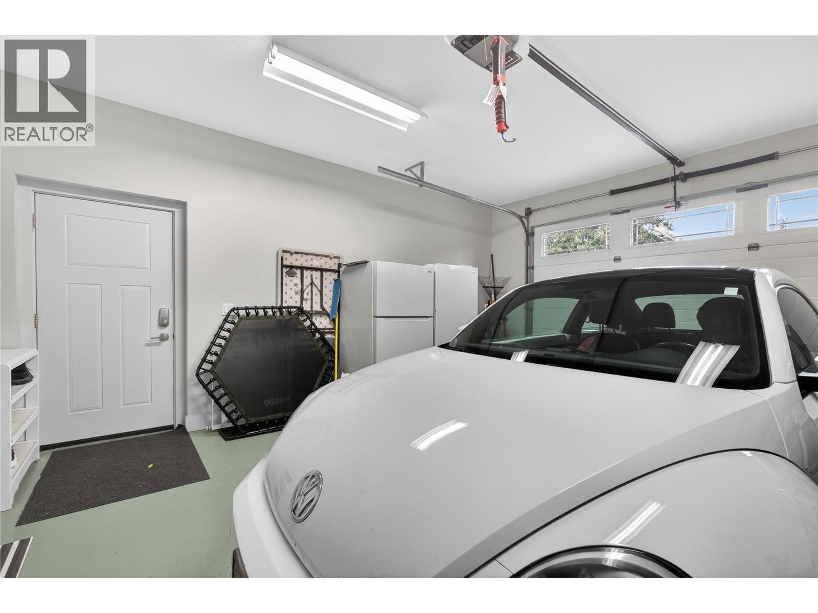 339 HUMMINGBIRD AVENUE Image 48