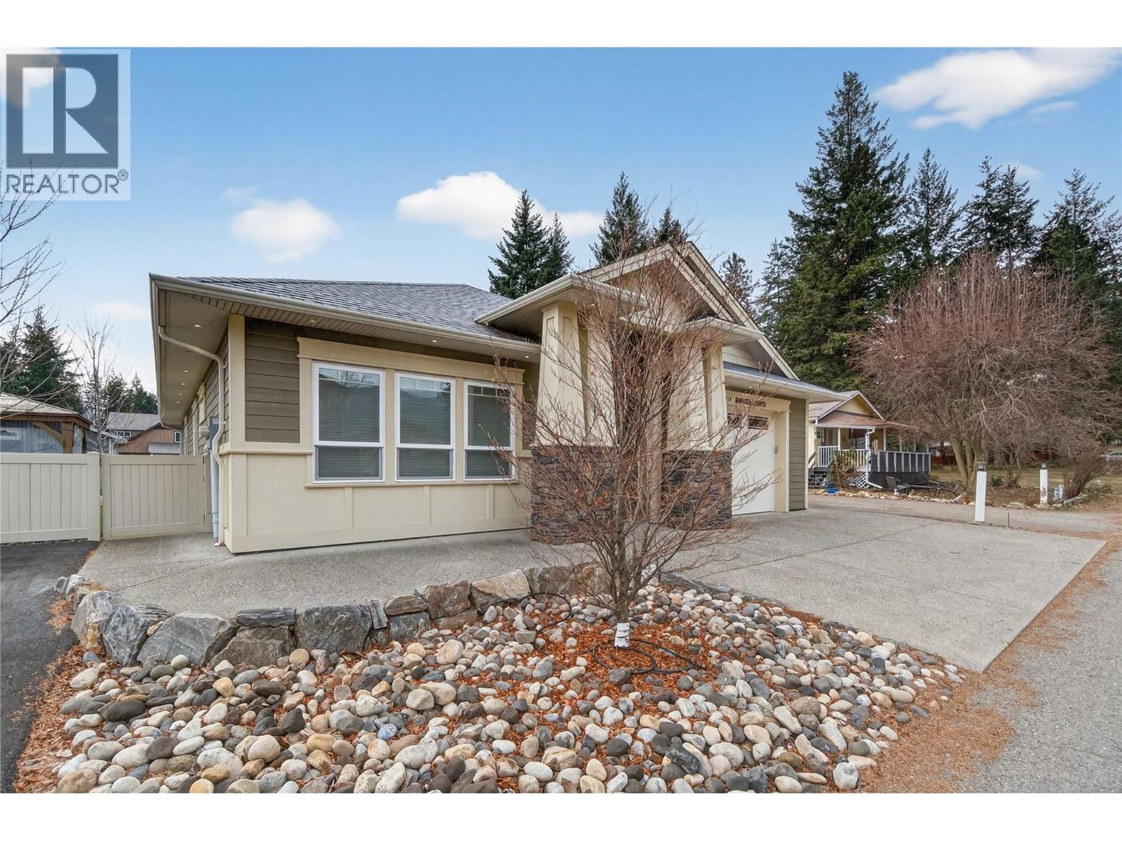 339 HUMMINGBIRD AVENUE Image 49