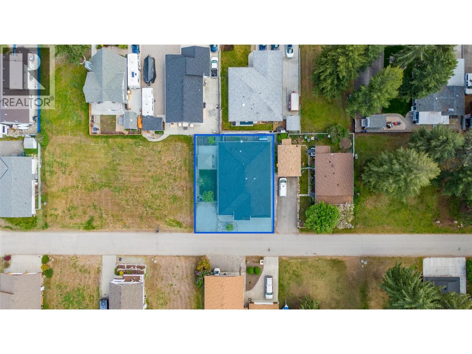 339 HUMMINGBIRD AVENUE Image 60