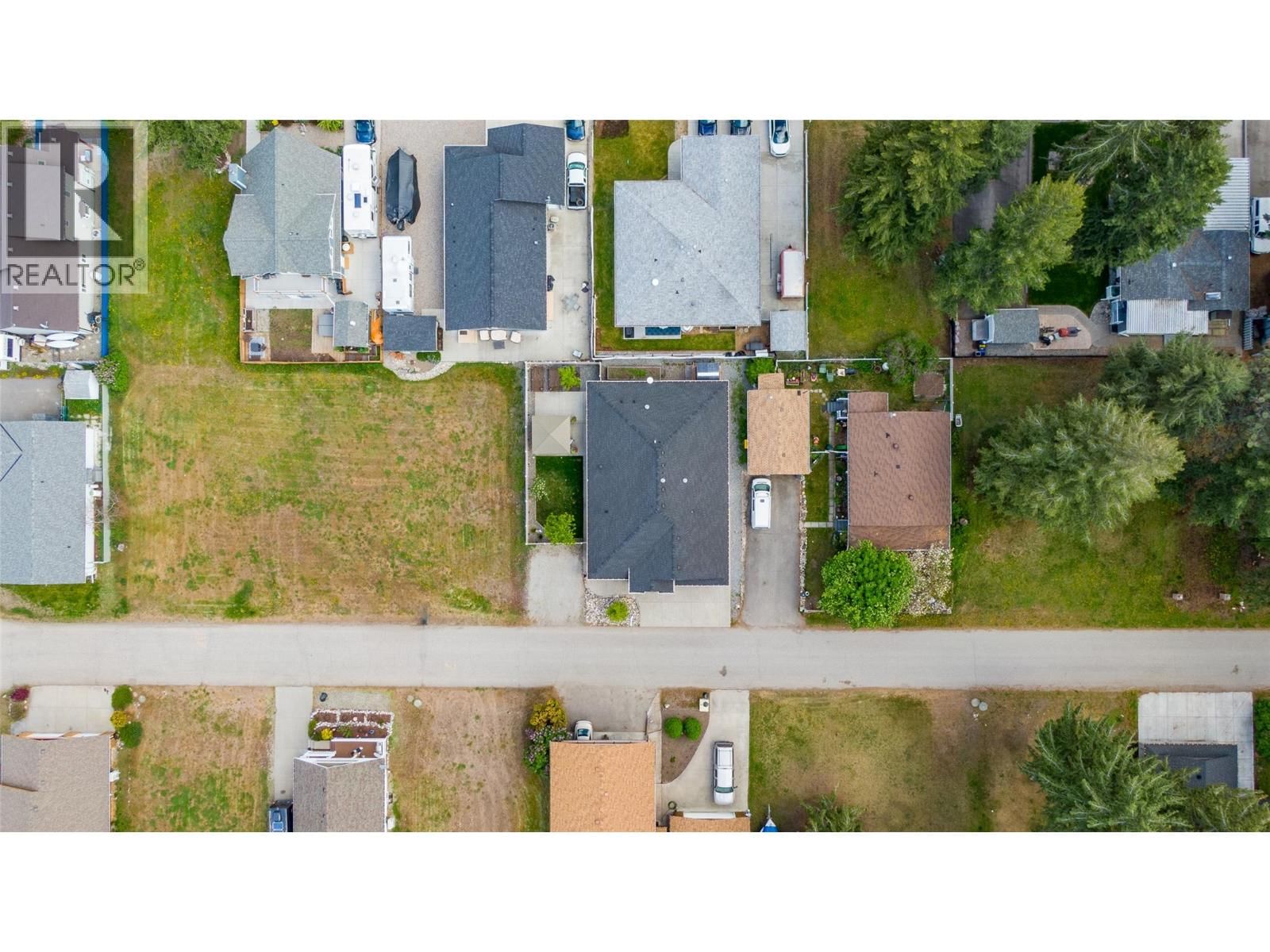 339 HUMMINGBIRD AVENUE Image 61