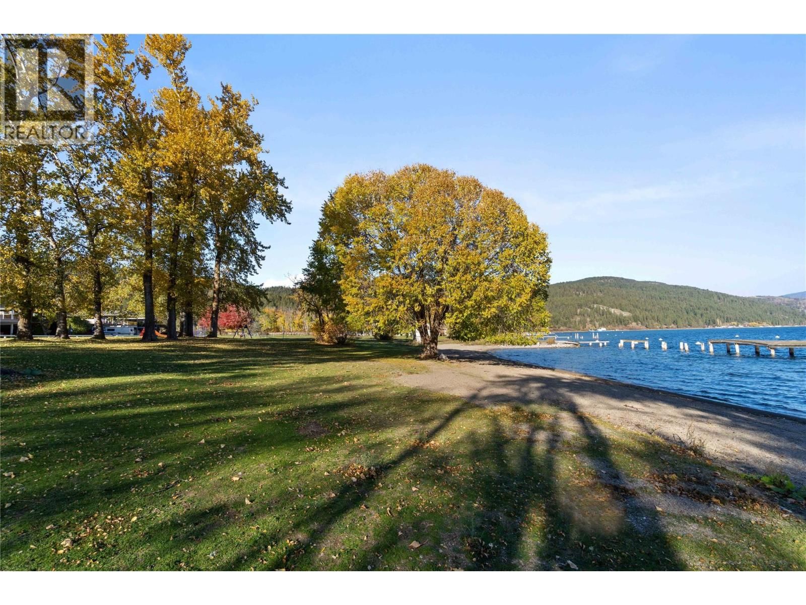 339 HUMMINGBIRD AVENUE Image 75