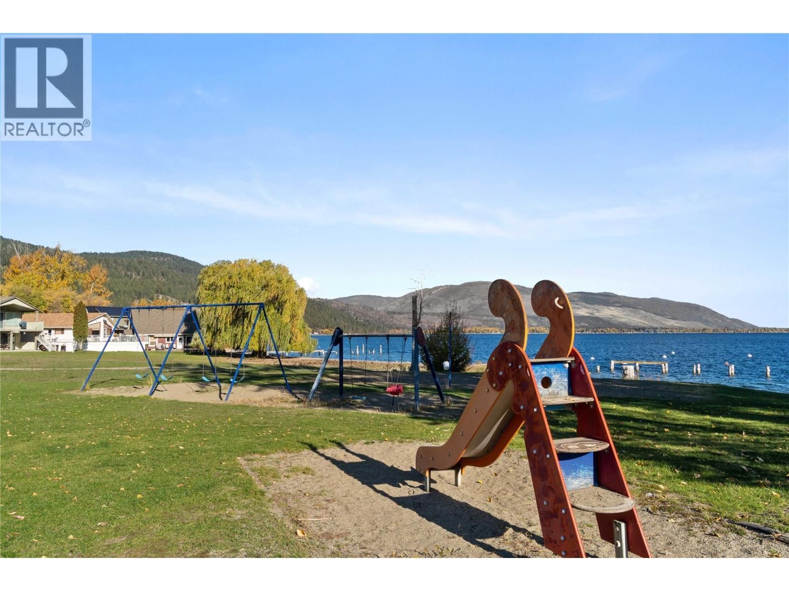 339 HUMMINGBIRD AVENUE Image 79