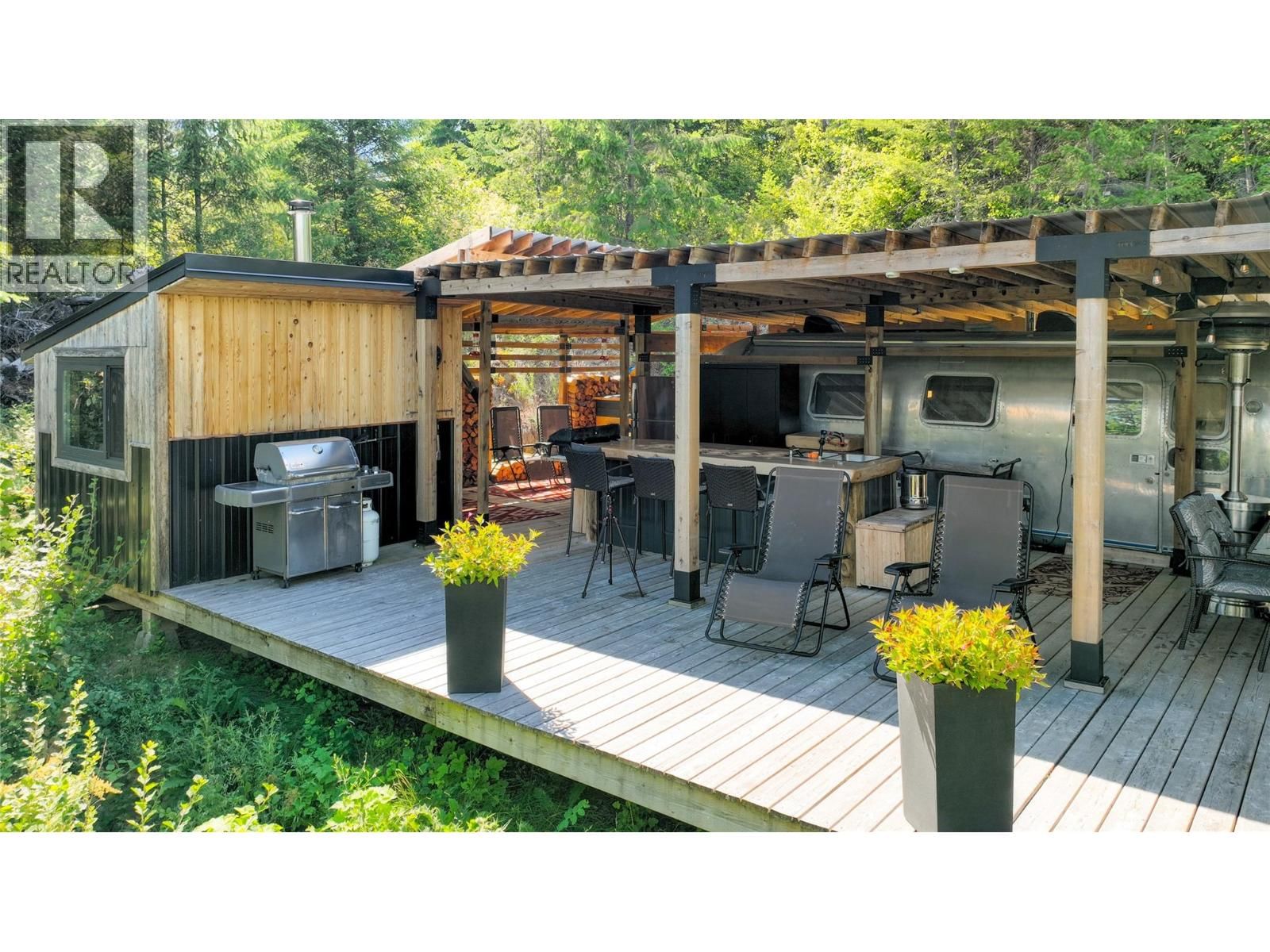 LOWER ARROW LAKE Image 23