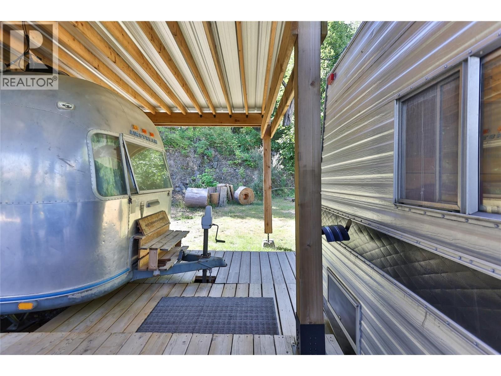 LOWER ARROW LAKE Image 28