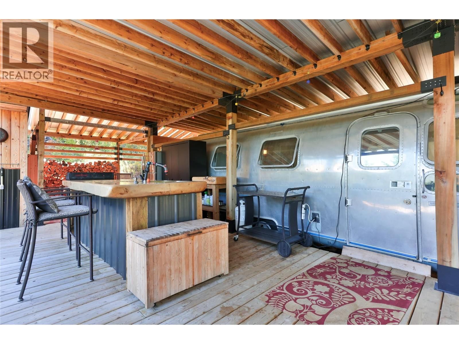 LOWER ARROW LAKE Image 4