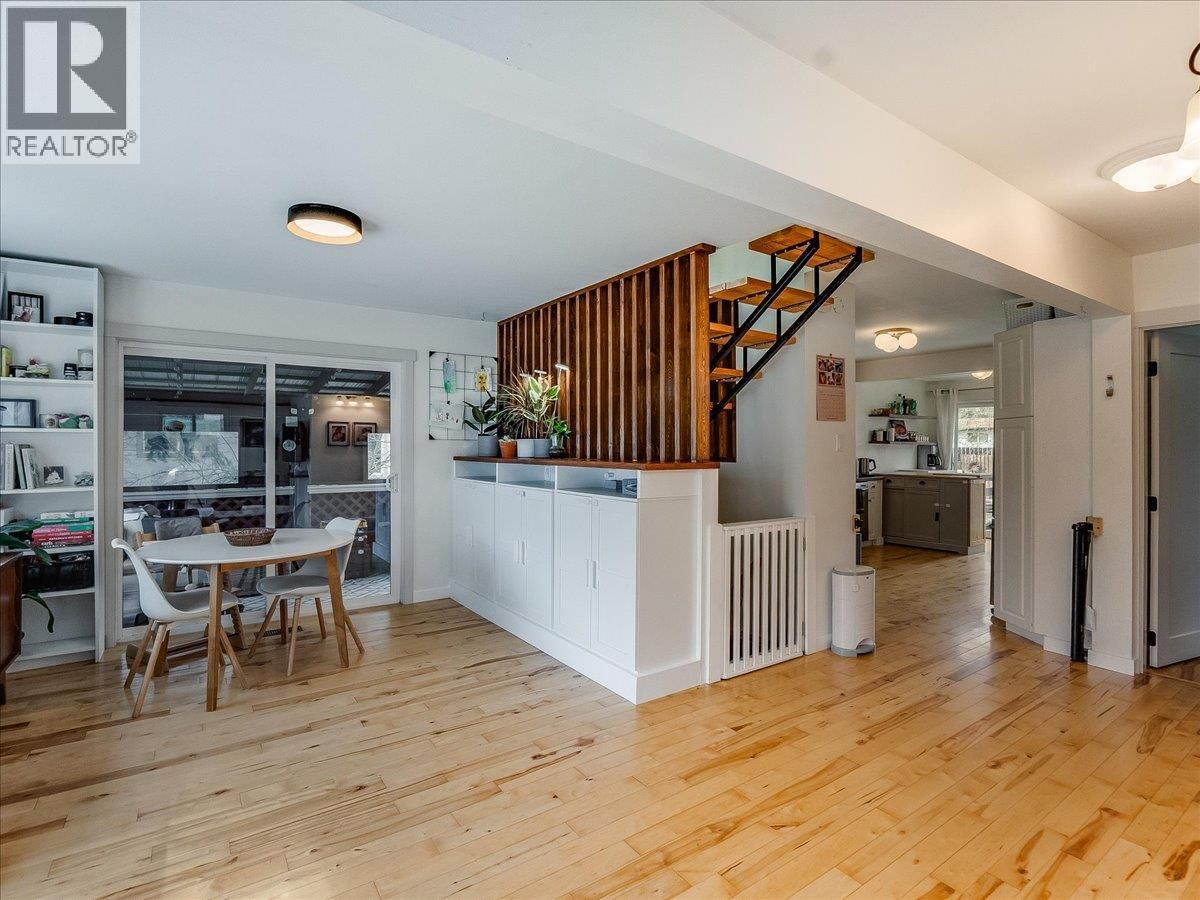 702 6TH STREET Image 16