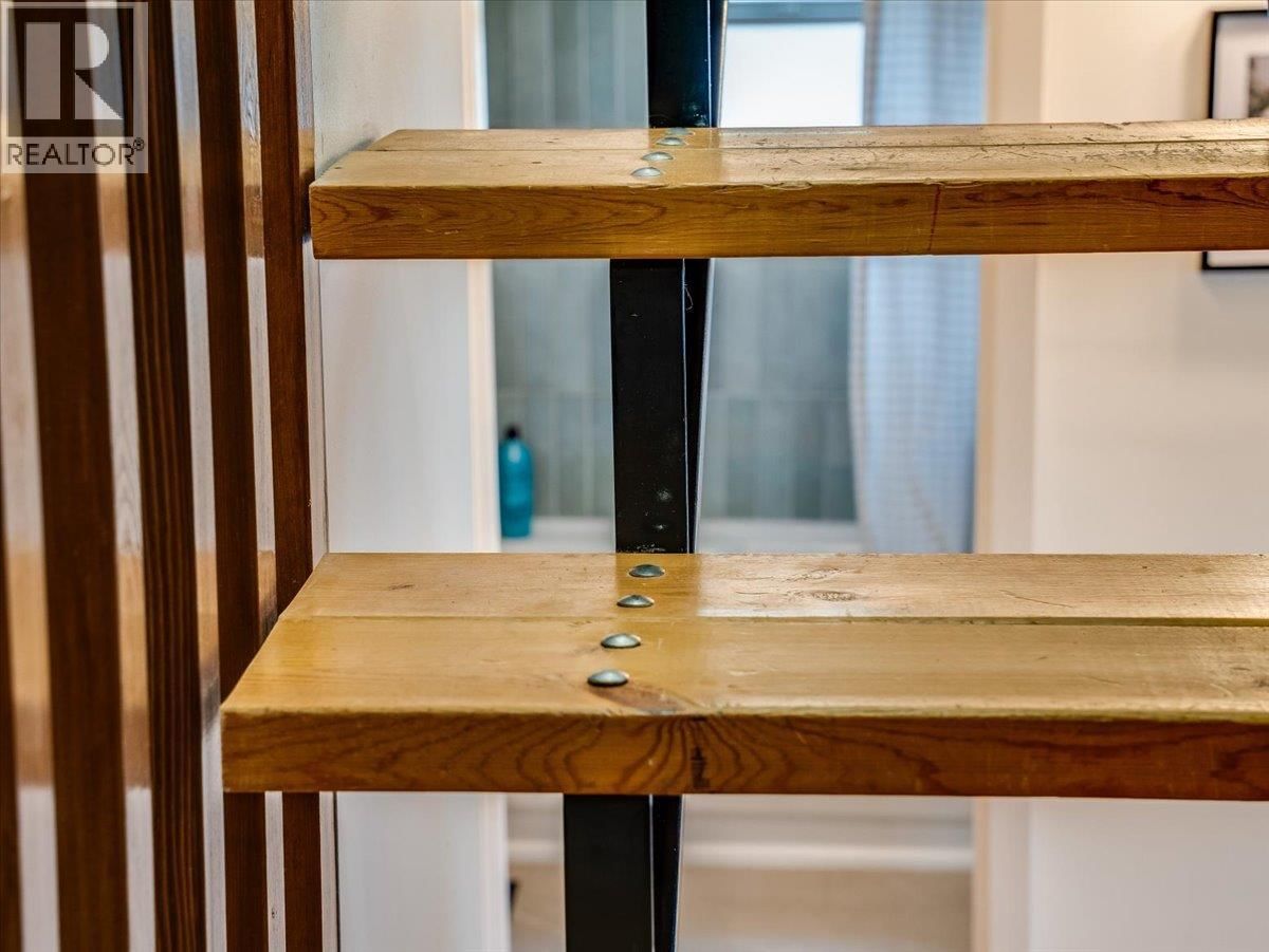 702 6TH STREET Image 34