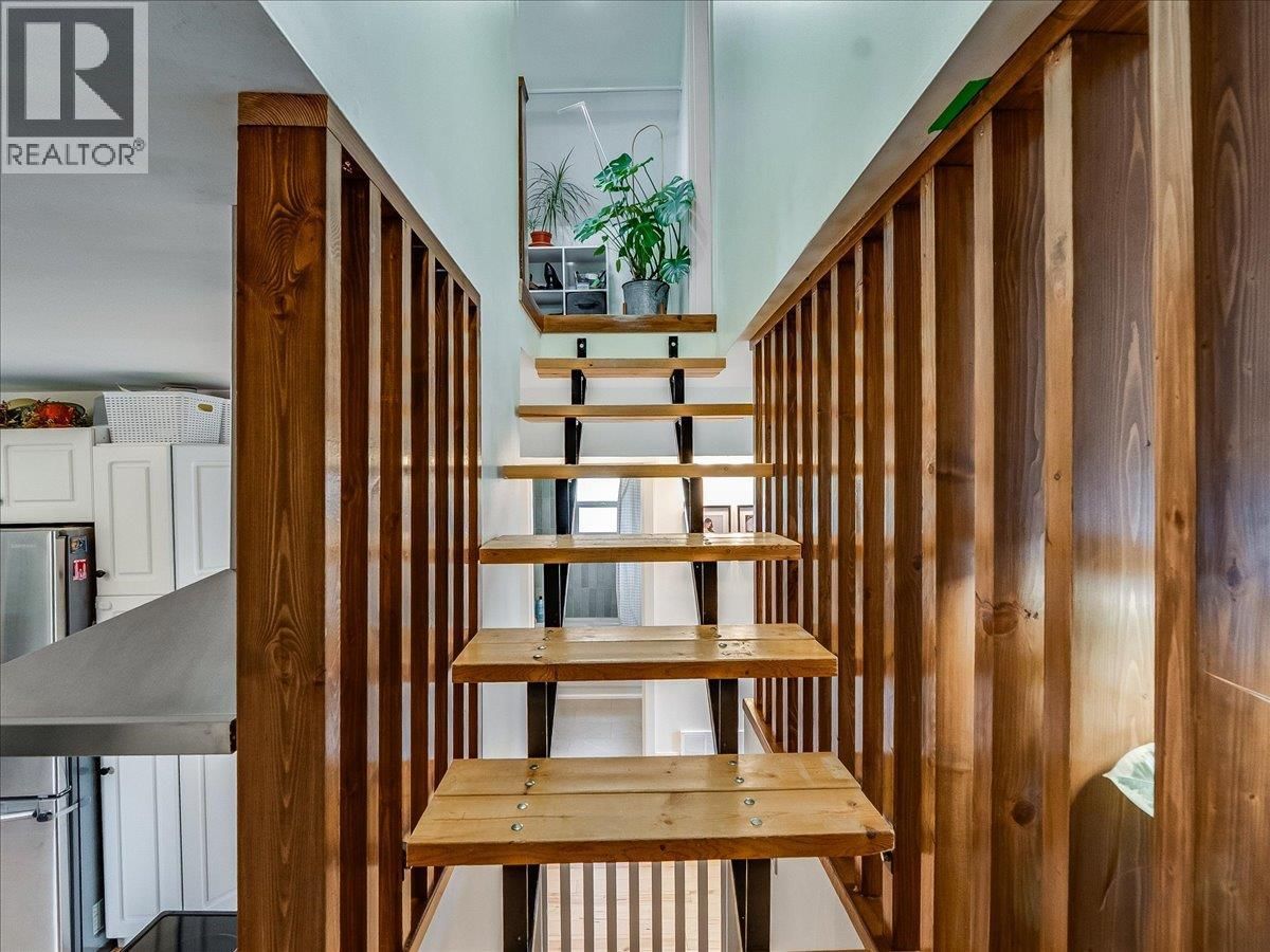 702 6TH STREET Image 35