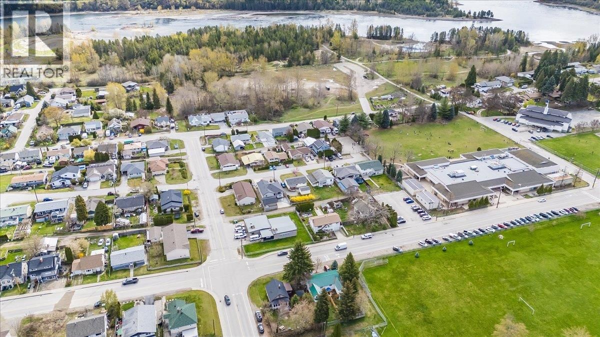 702 6TH STREET Image 63