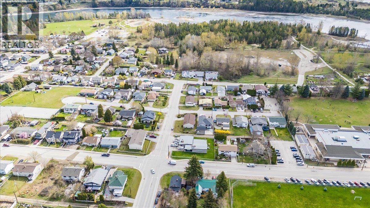 702 6TH STREET Image 65