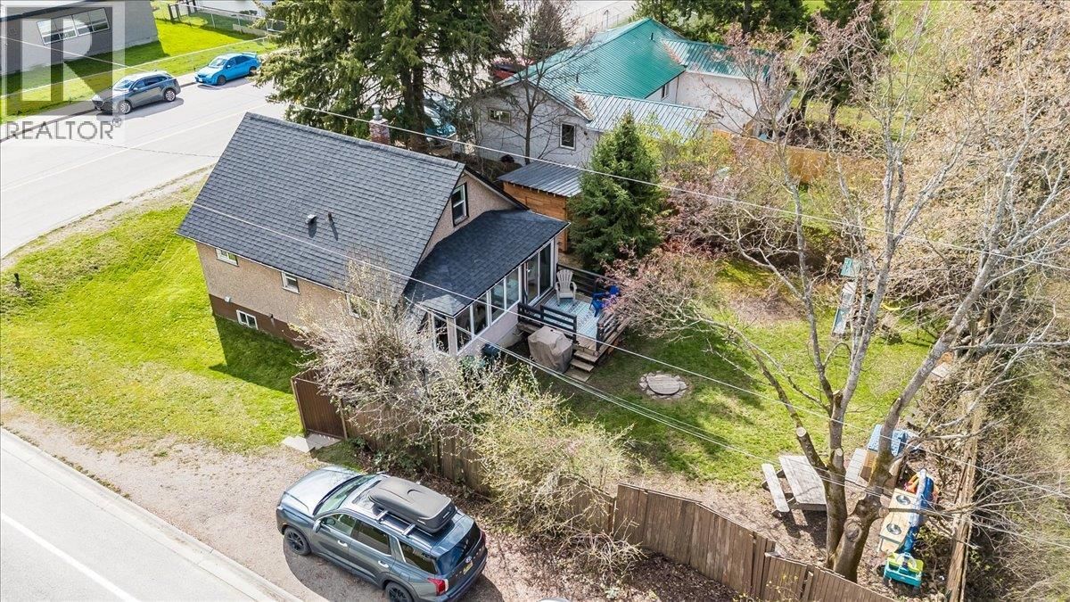 702 6TH STREET Image 70