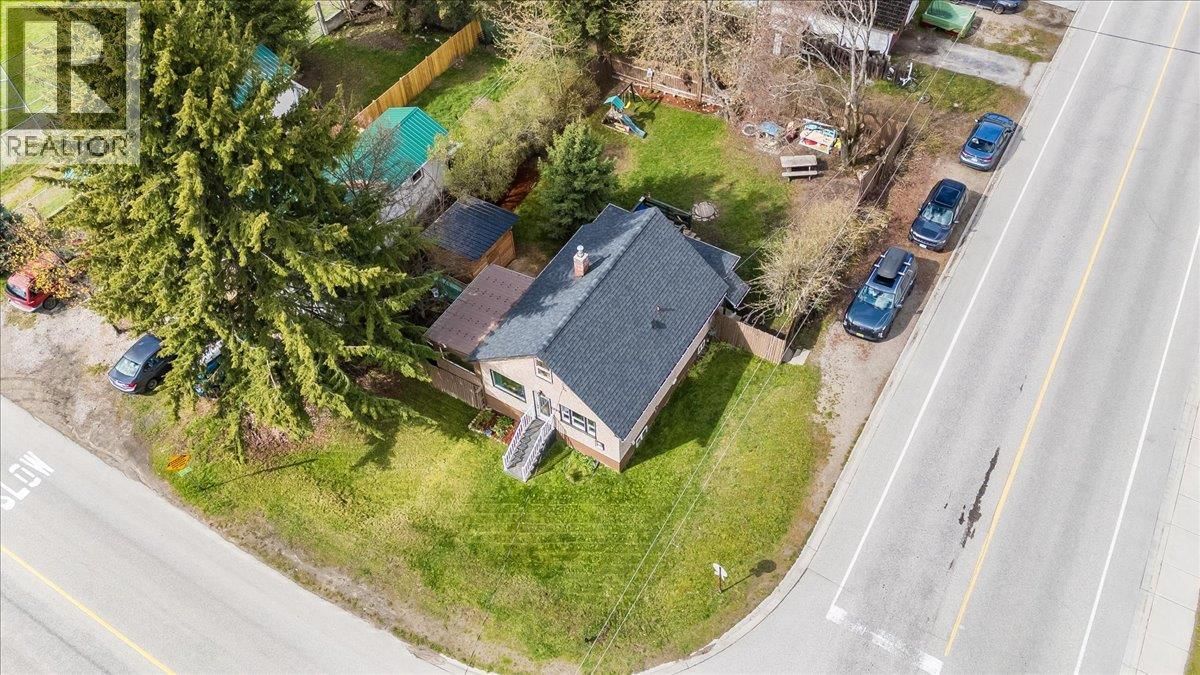 702 6TH STREET Image 72