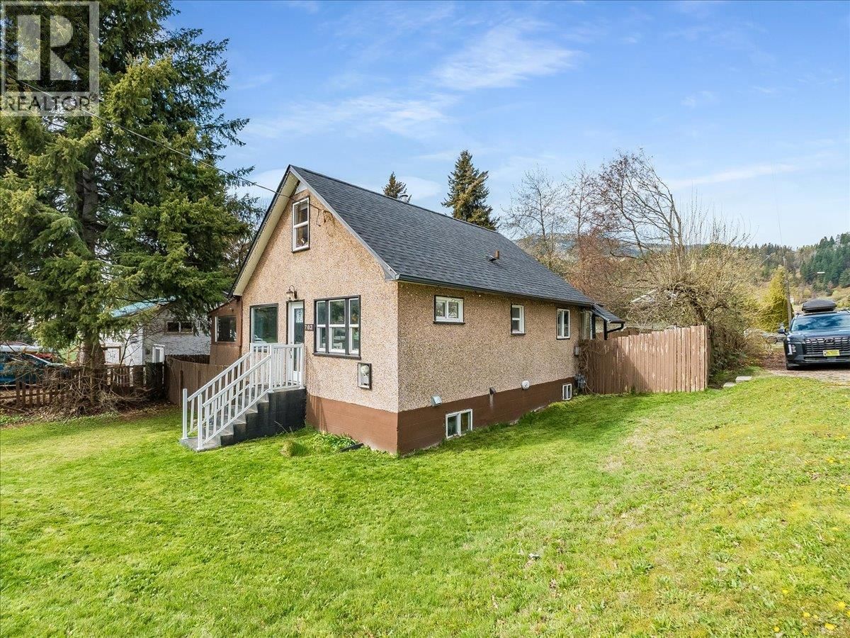 702 6TH STREET Image 74