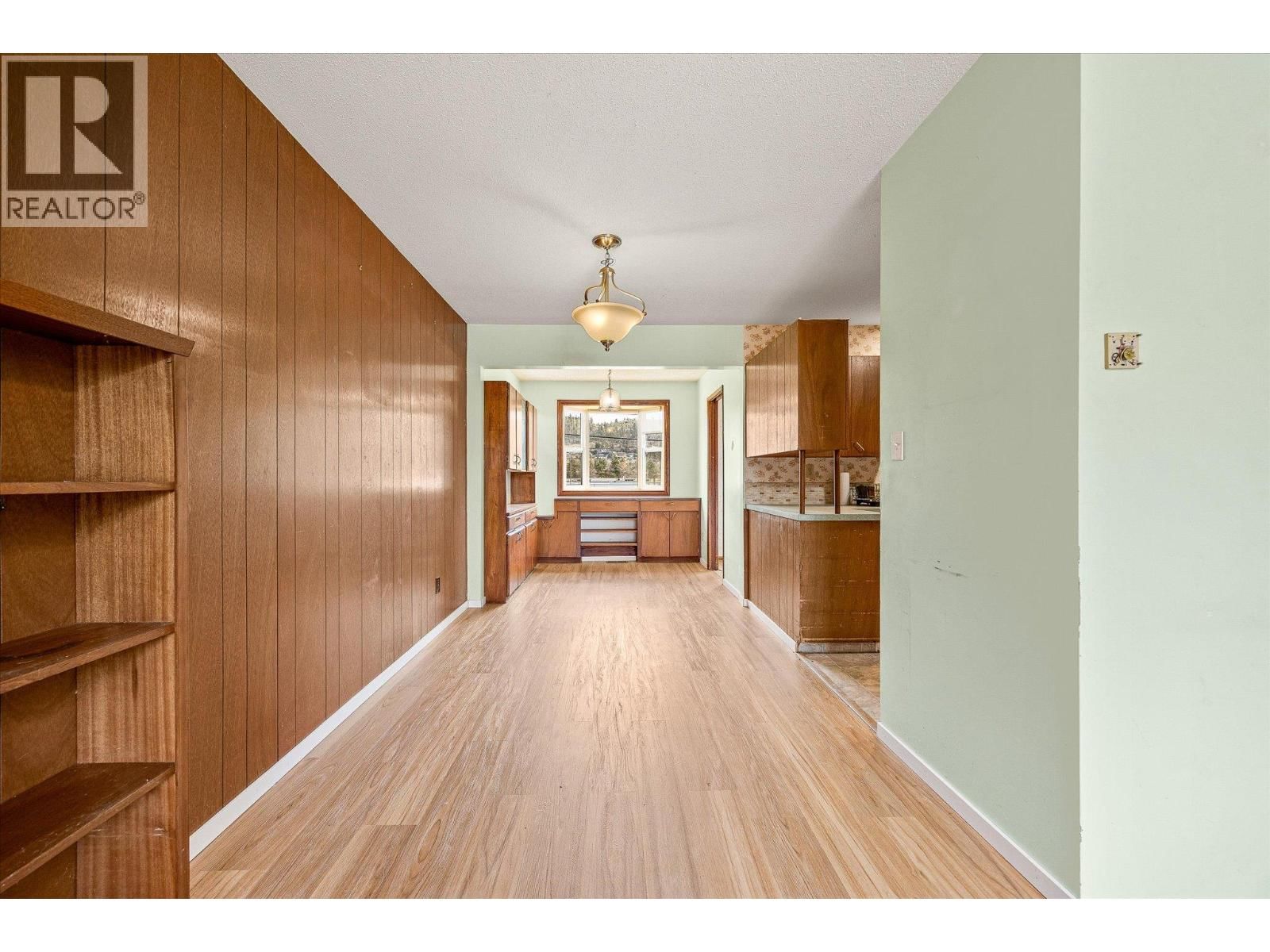 945 KENNEDY STREET Image 11