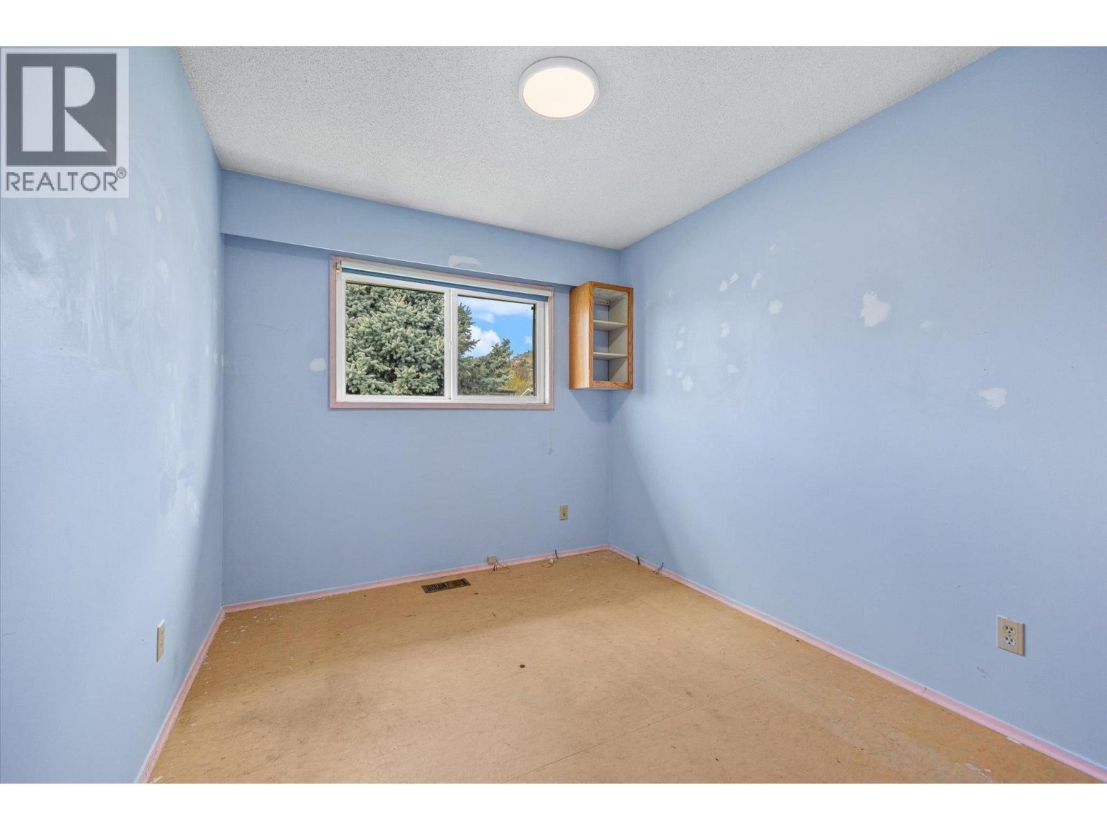 945 KENNEDY STREET Image 19