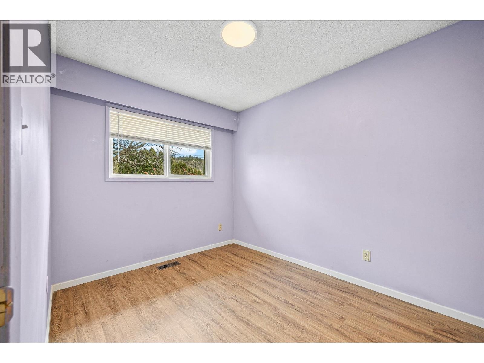 945 KENNEDY STREET Image 20