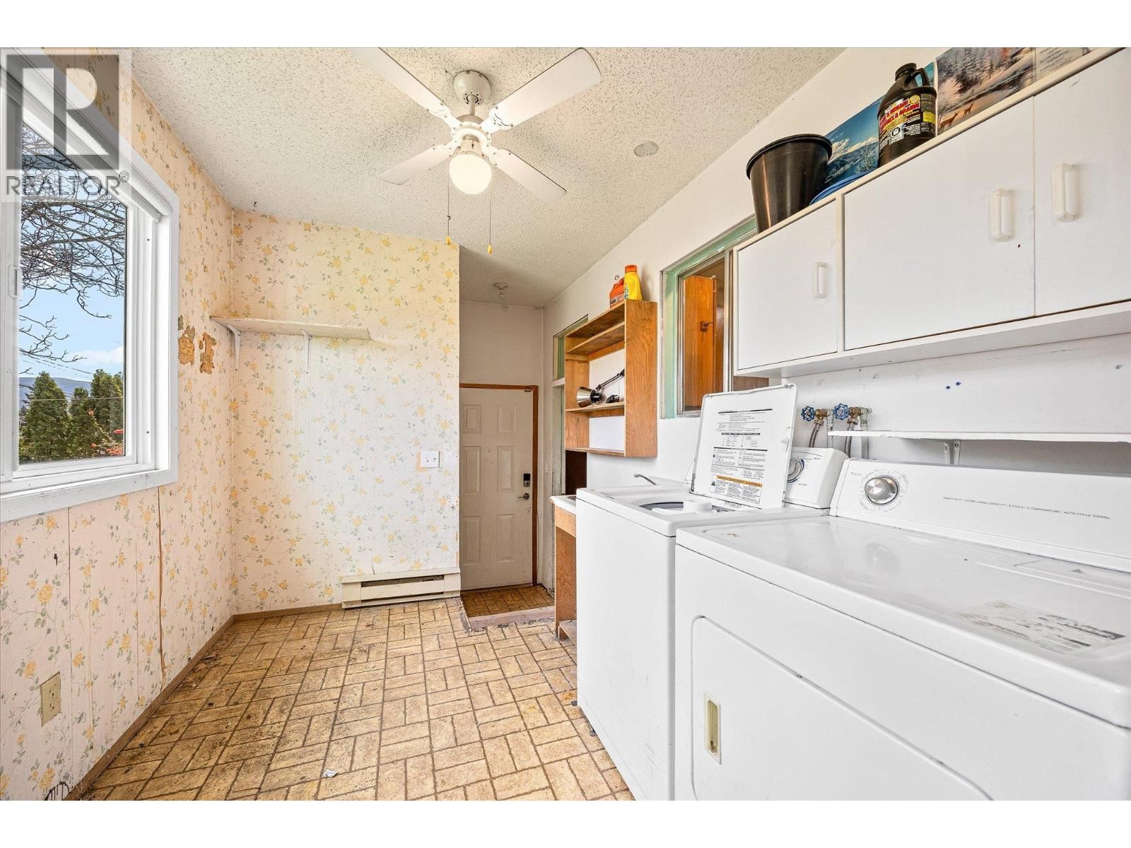 945 KENNEDY STREET Image 22