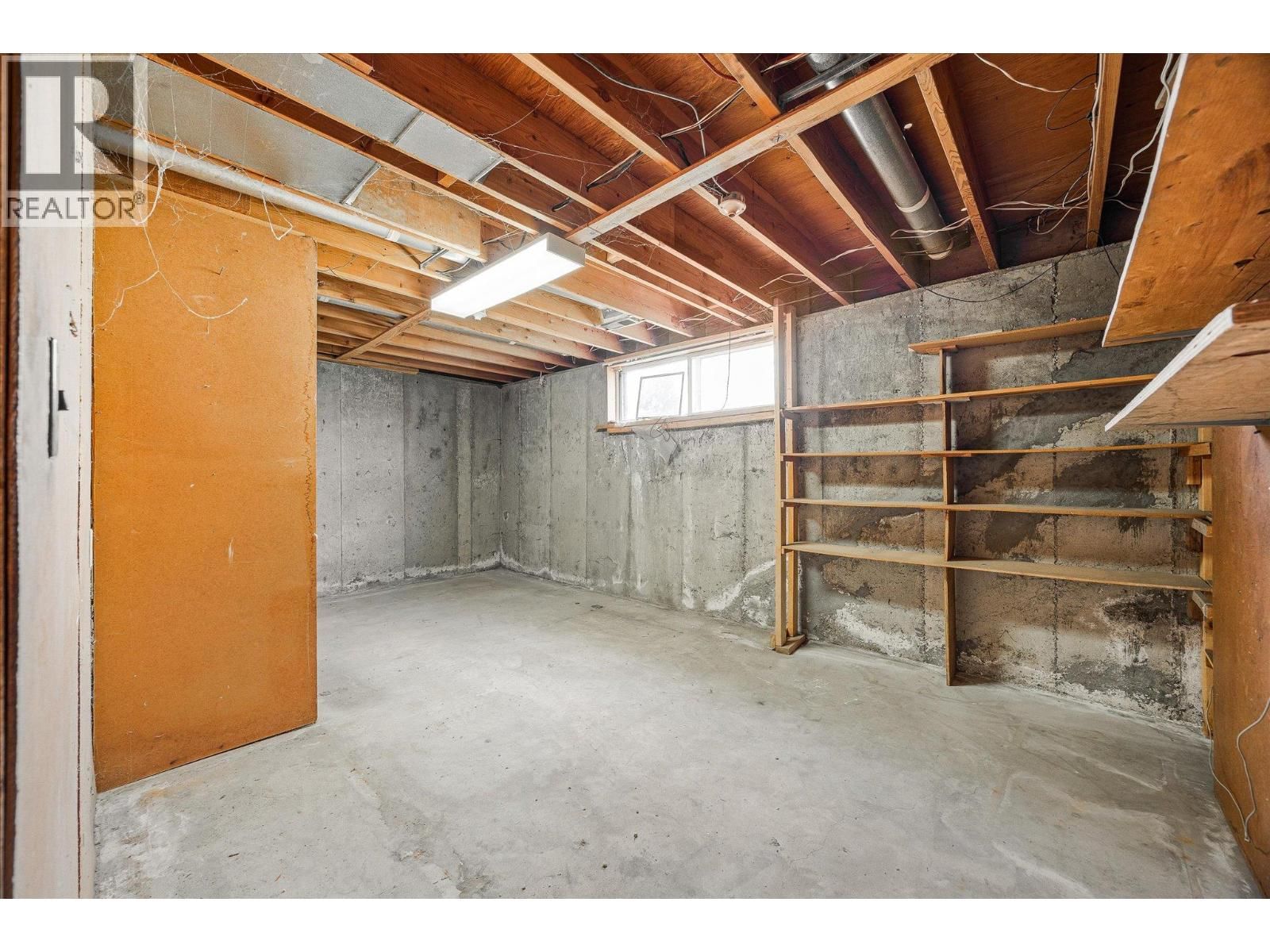 945 KENNEDY STREET Image 31