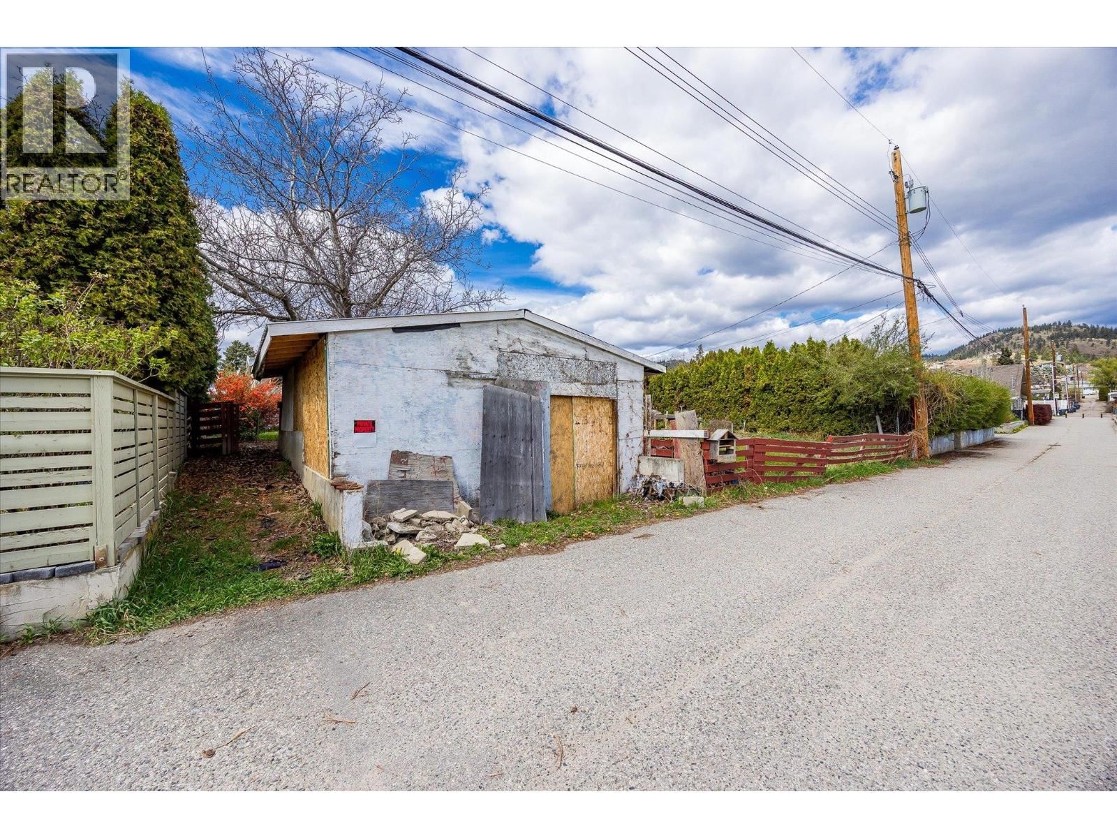 945 KENNEDY STREET Image 43