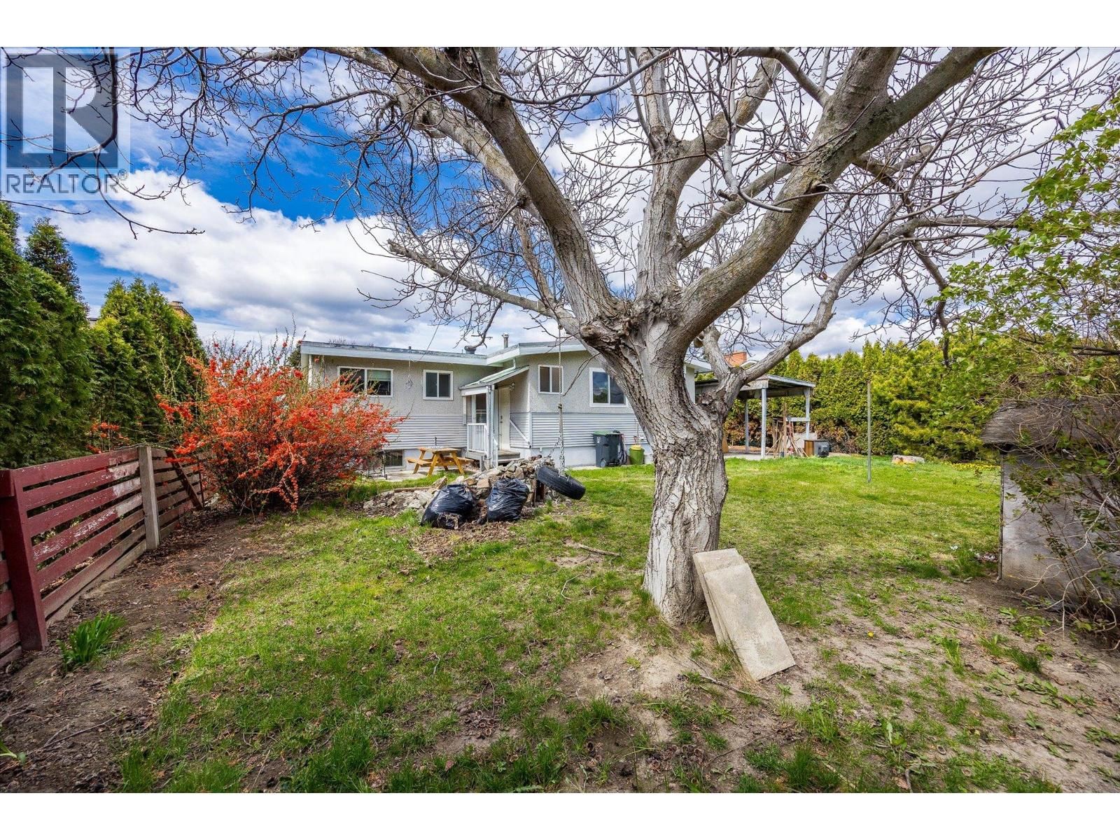 945 KENNEDY STREET Image 44