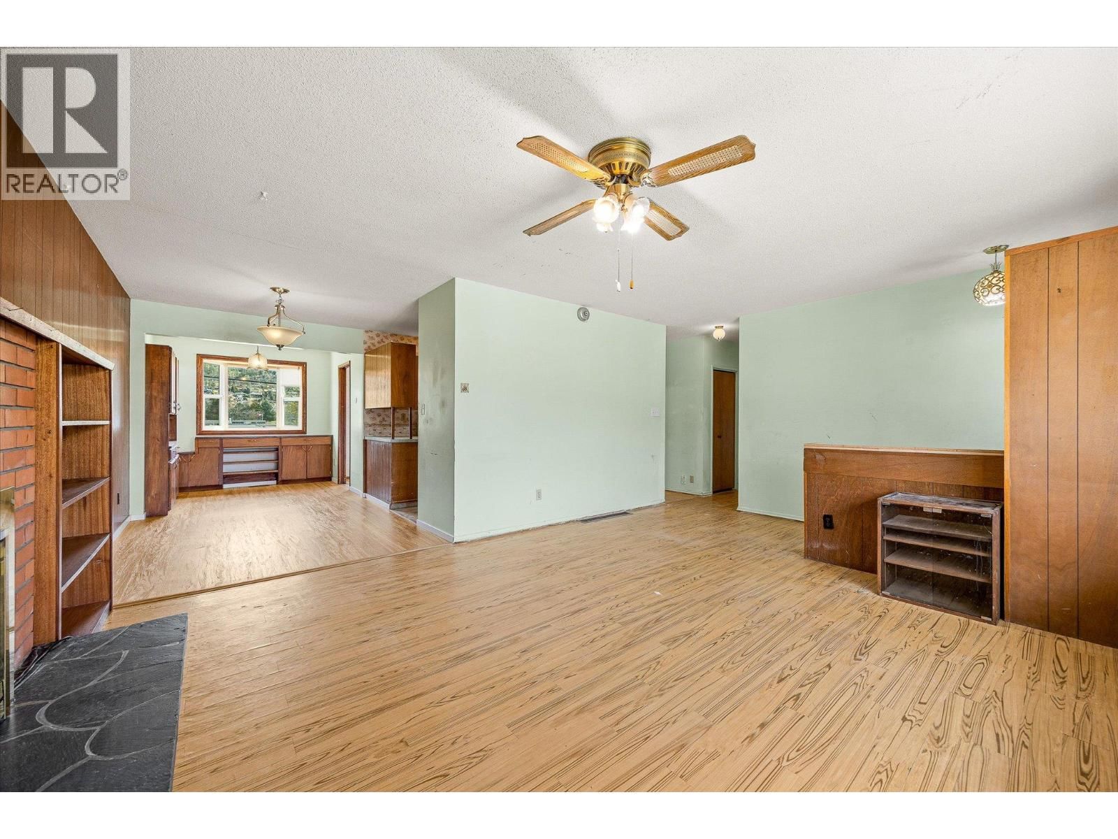 945 KENNEDY STREET Image 9