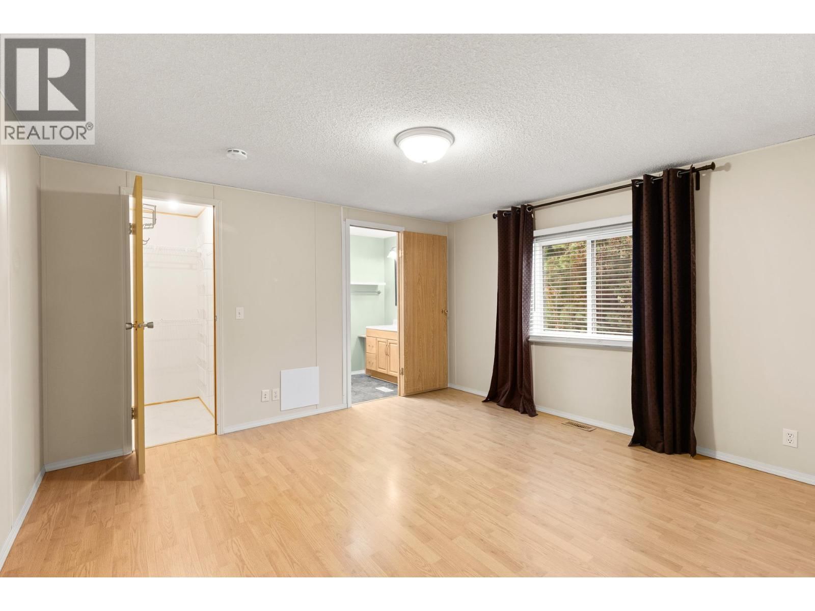 33 - 1929 97 HIGHWAY SOUTH Image 20