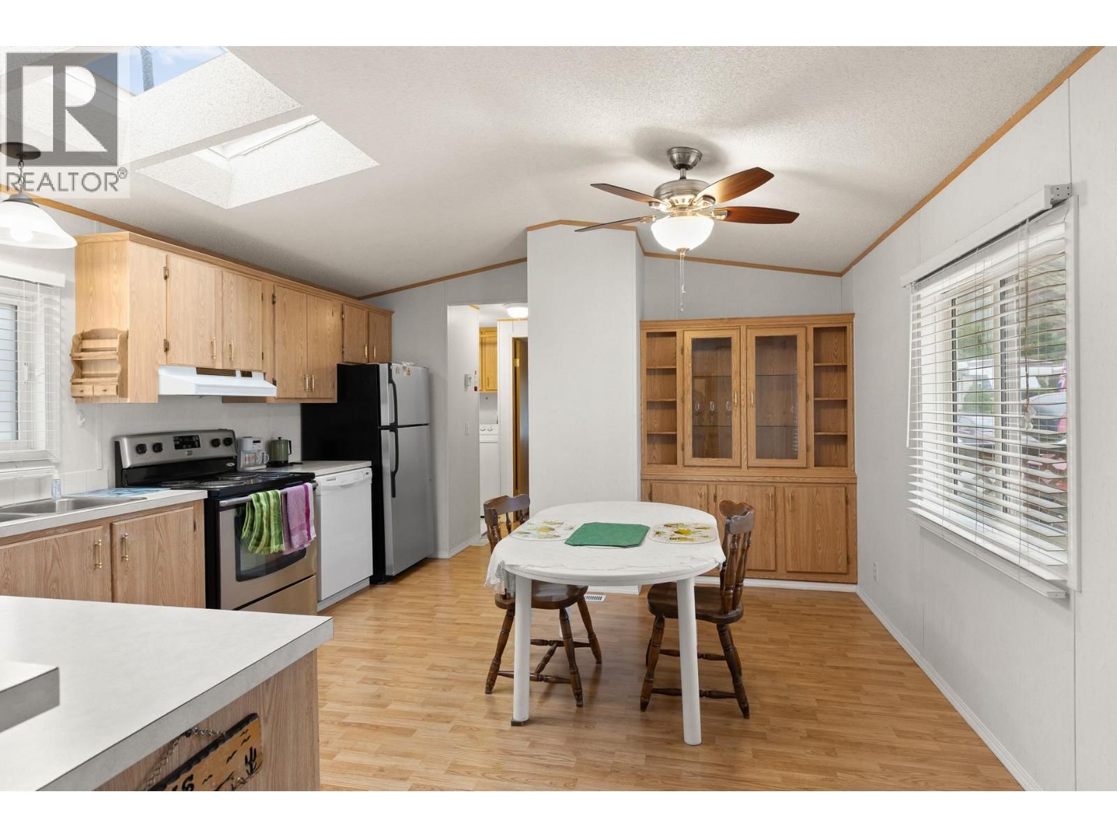 33 - 1929 97 HIGHWAY SOUTH Image 4