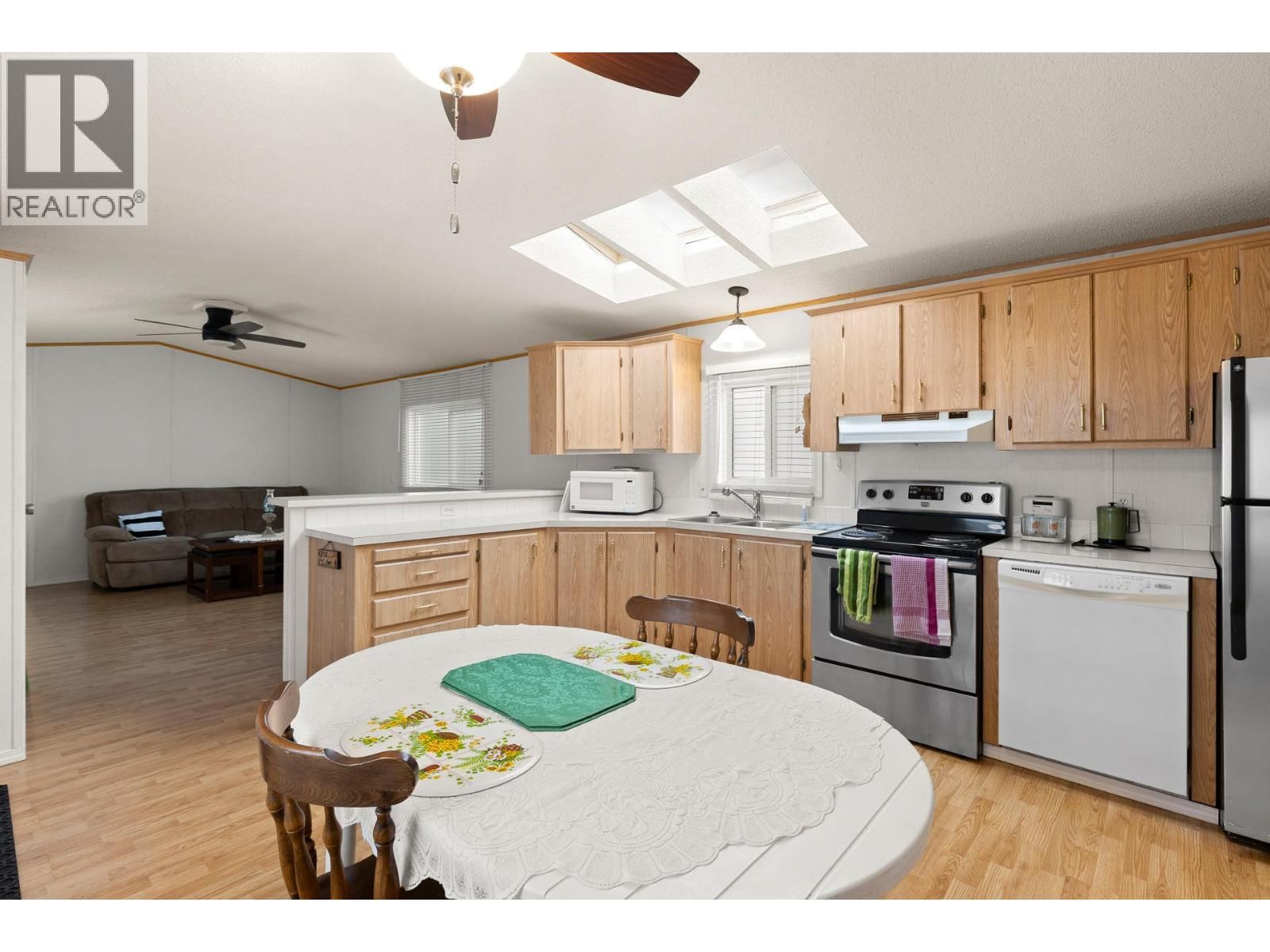 33 - 1929 97 HIGHWAY SOUTH Image 5