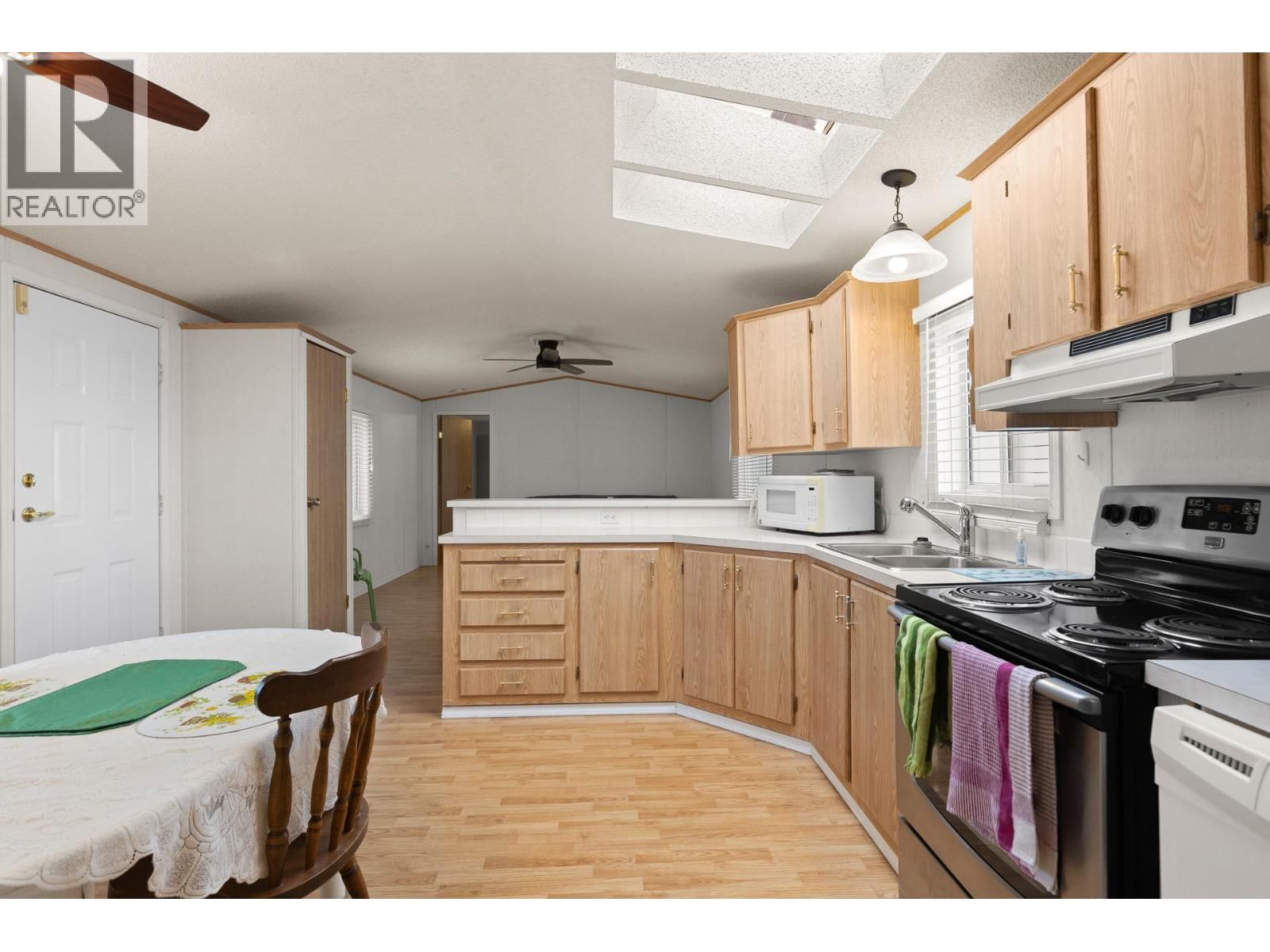 33 - 1929 97 HIGHWAY SOUTH Image 6