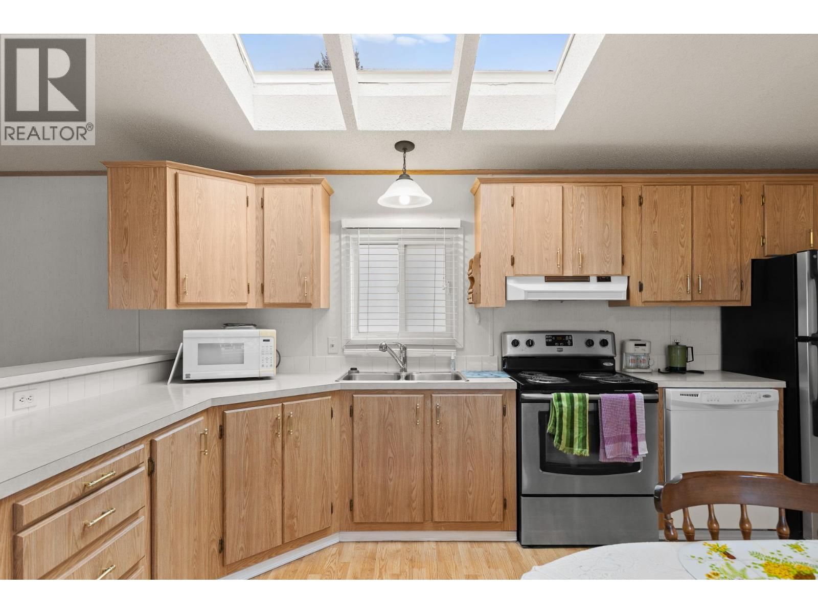 33 - 1929 97 HIGHWAY SOUTH Image 7